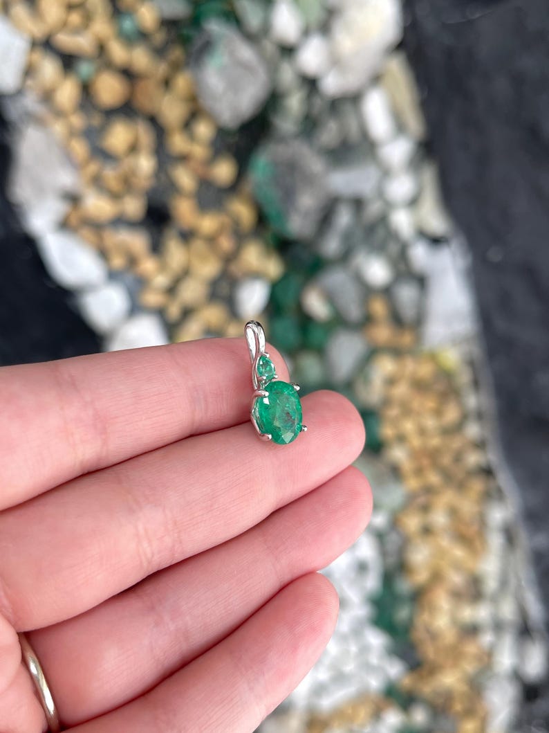 2.85tcw 14K Gold Oval & Pear Cut Natural Emerald Pendant Necklace - Medium Green Gemstone Jewelry for Women, Gift for Her, Perfect for Weddings & Special Occasions