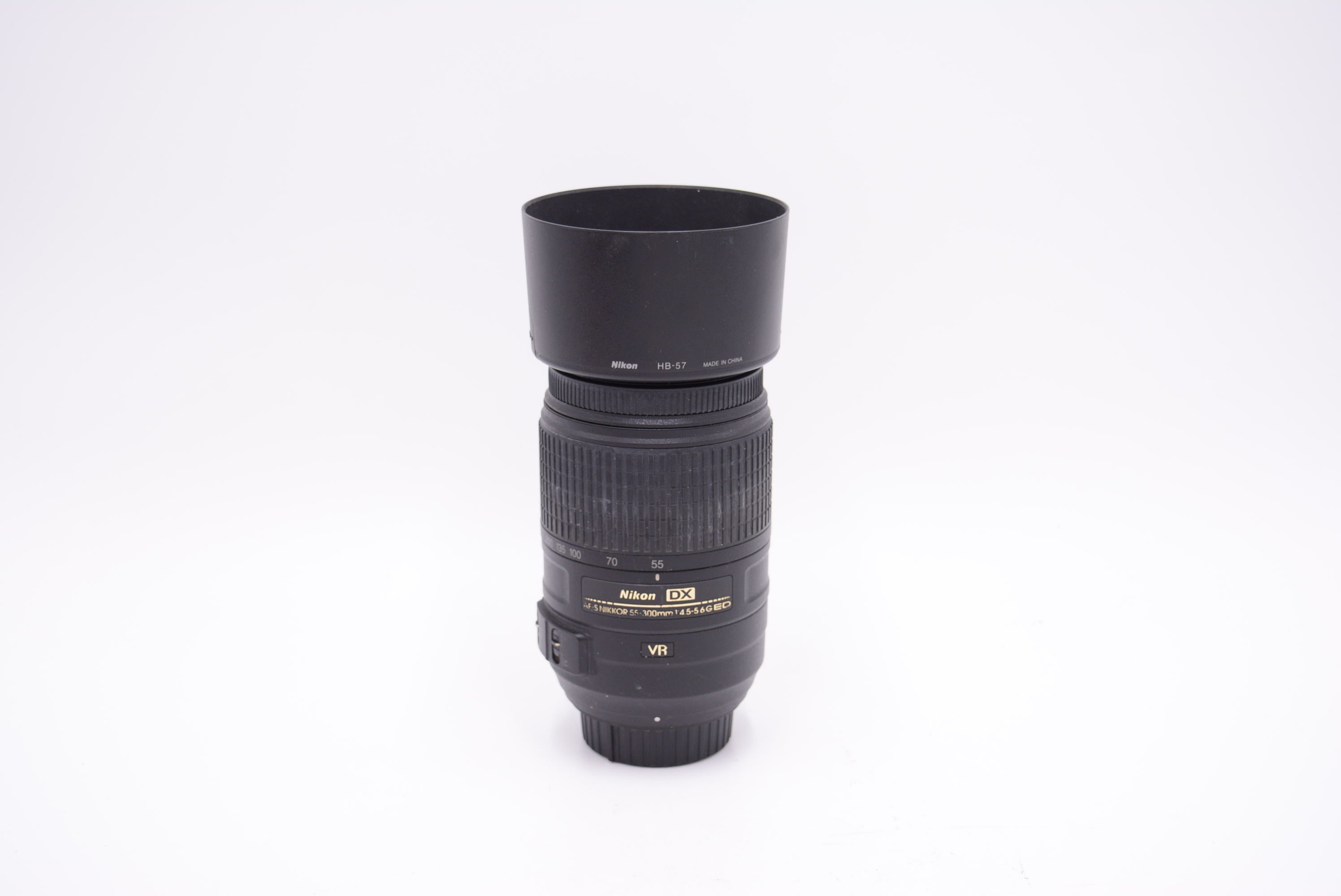 Nikon D5000 DSLR Camera Bundle with AF-S 18-55mm f/3.5-5.6G II & AF-S 55-300mm f/4.5-5.6G ED Lenses (Used) - Perfect for Travel, Portrait, and Wildlife Photography