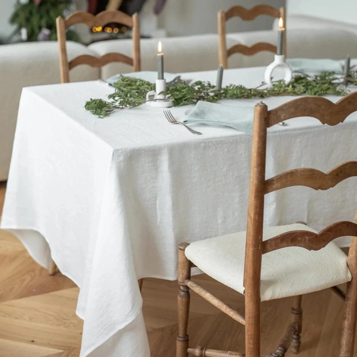 Premium 100% White Linen Tablecloth - Elegant Dining Table Cover for Weddings, Parties & Home Decor