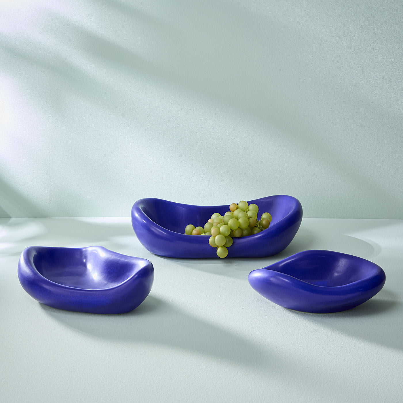 Premium Cobalt Blue Glass Bowl - Elegant Serving Bowl for Salads, Fruits, Desserts & Party Dishes - Perfect for Entertaining & Home Decor