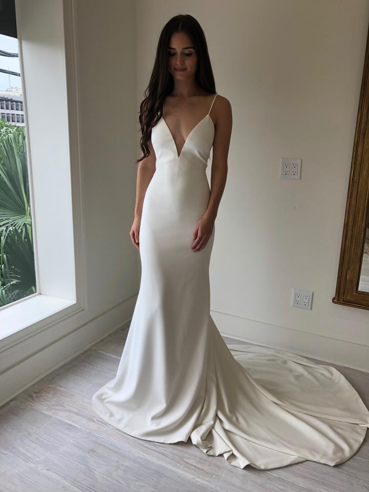Theia Bruna 890541 Elegant Lace Wedding Dress for Bride - Perfect for Church Ceremony, Beach Wedding & Romantic Vow Renewal