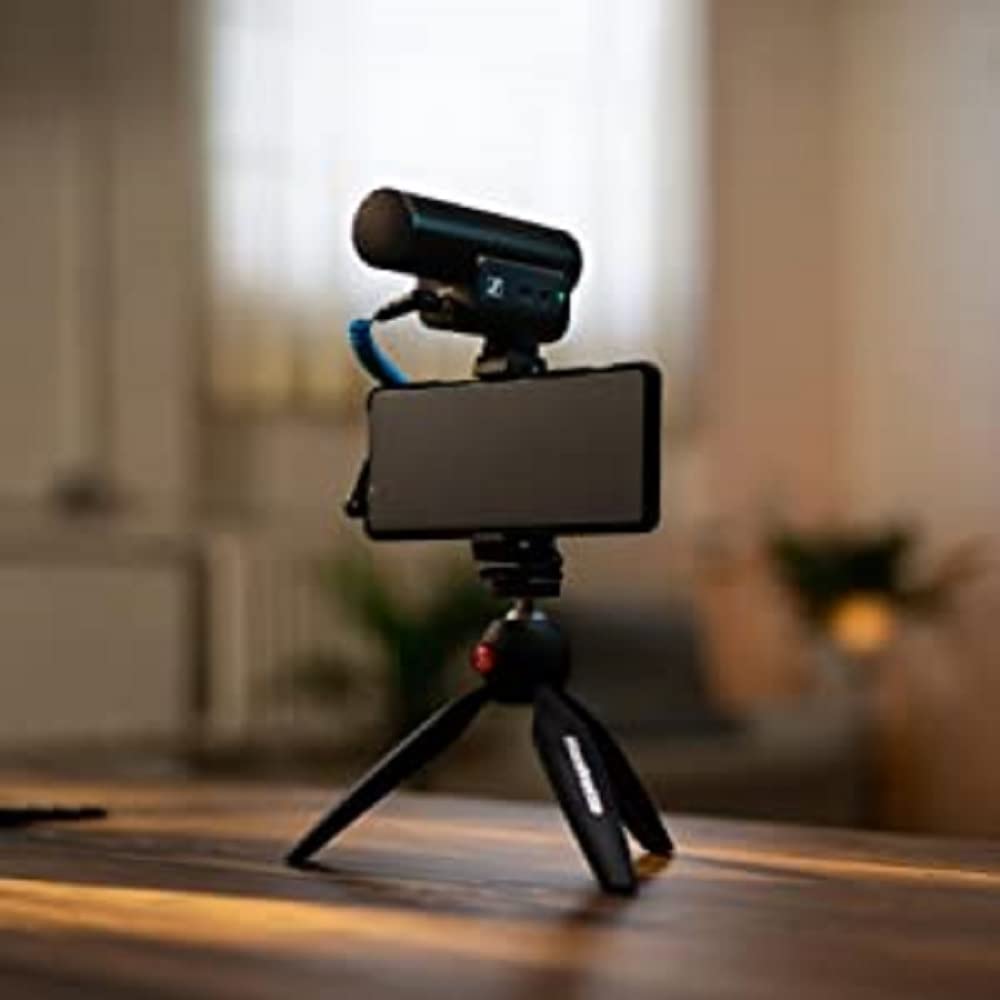 SENNHEISER MKE 400 Compact Shotgun Condenser Microphone (508898) - Professional Audio Recording for Vlogging, Film Making & Streaming