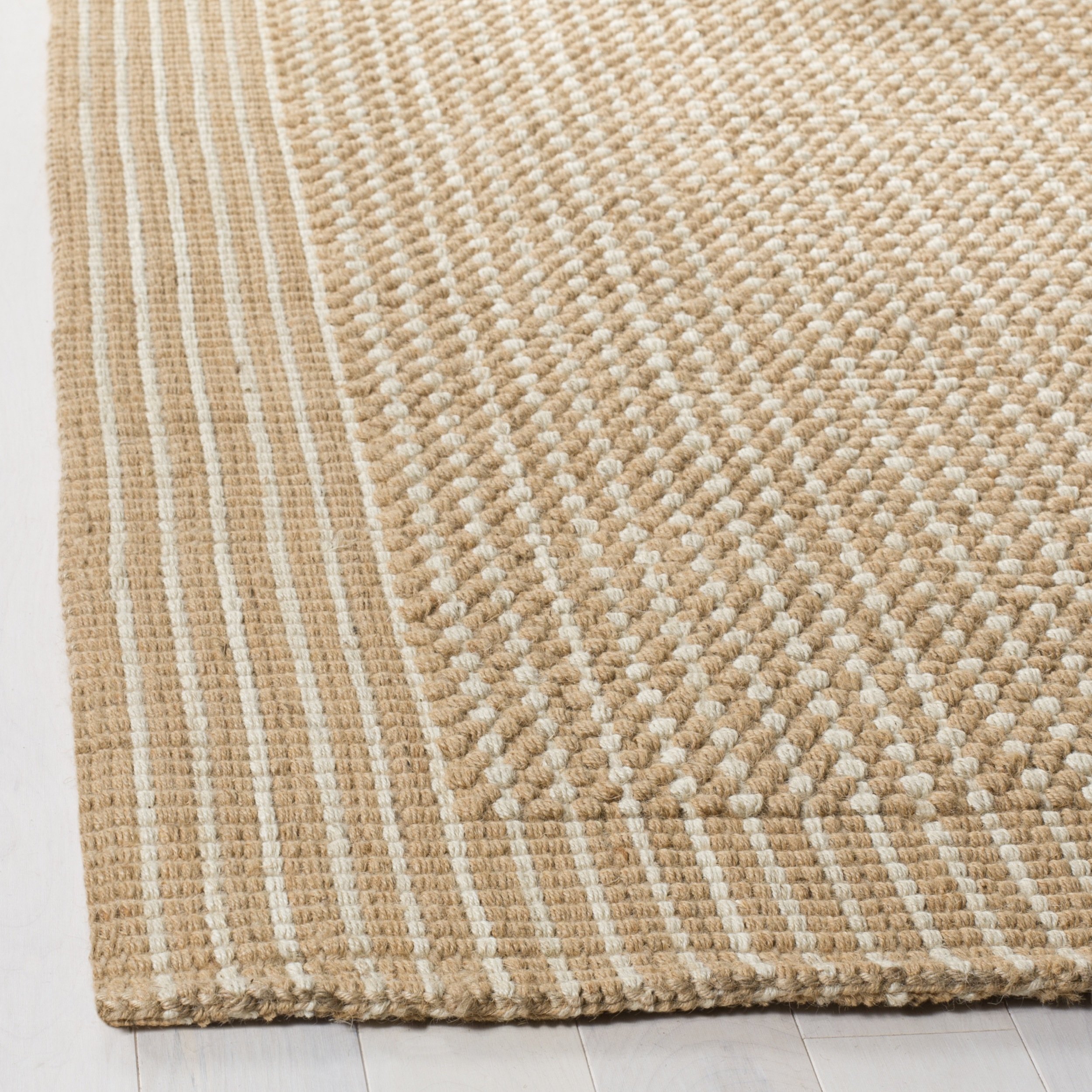 SAFAVIEH Natural Fiber Handmade Jute Area Rug - 6' Square Ivory Beige, Eco-Friendly Floor Mat for Living Room, Bedroom & High Traffic Areas | Durable Home Decor (NF449A) Perfect for Bohemian & Coastal Style Interiors