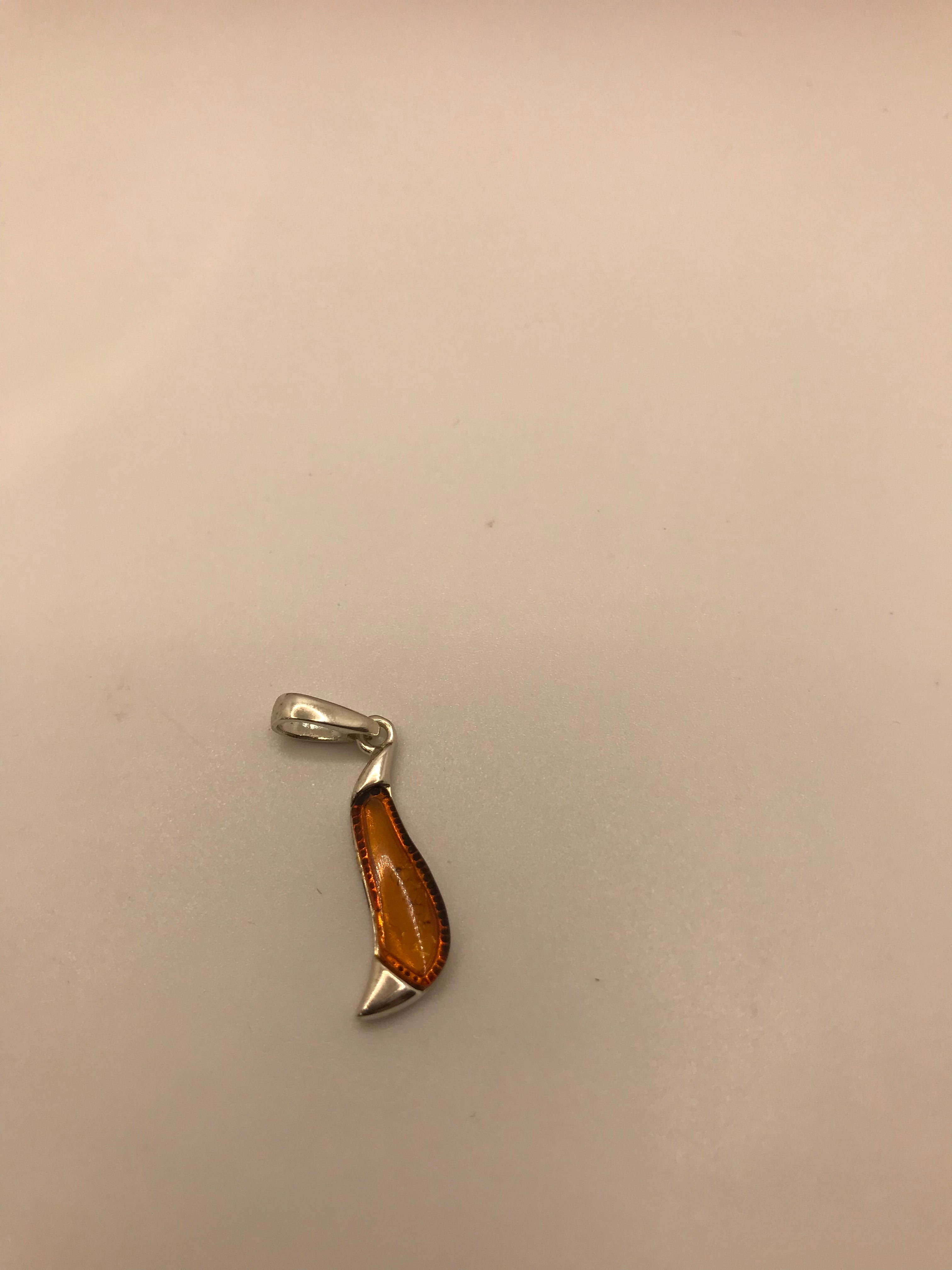 Exquisite Sterling Silver Amber Pendant Necklace for Women - Natural Baltic Amber Jewelry - Perfect for Everyday Wear, Gifts & Special Occasions