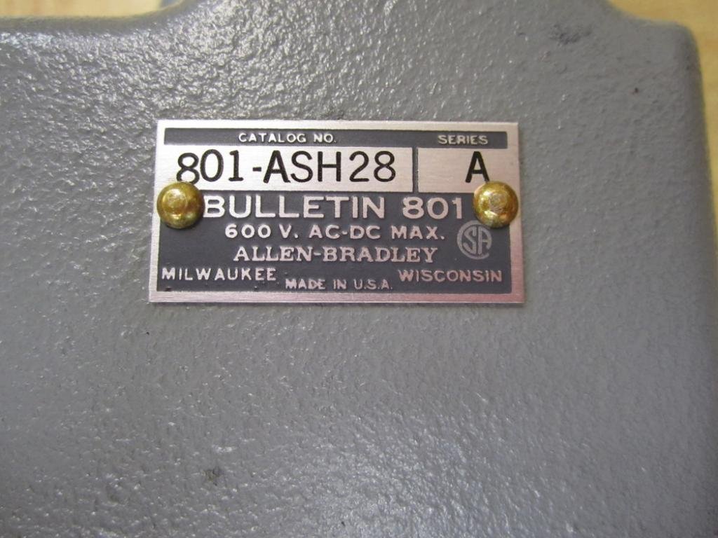 Allen Bradley 801-ASH28 Industrial Push Button Switch - Heavy Duty Metal Enclosure for Machinery & Control Panels - Perfect for Factory Automation & Equipment Control Systems
