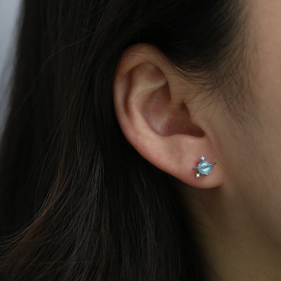 Vibrant Saturn Planet Stud Earrings for Women - Trendy Space-Themed Jewelry Gift for Astronomy Lovers (Perfect for Cosplay, Parties & Everyday Wear)