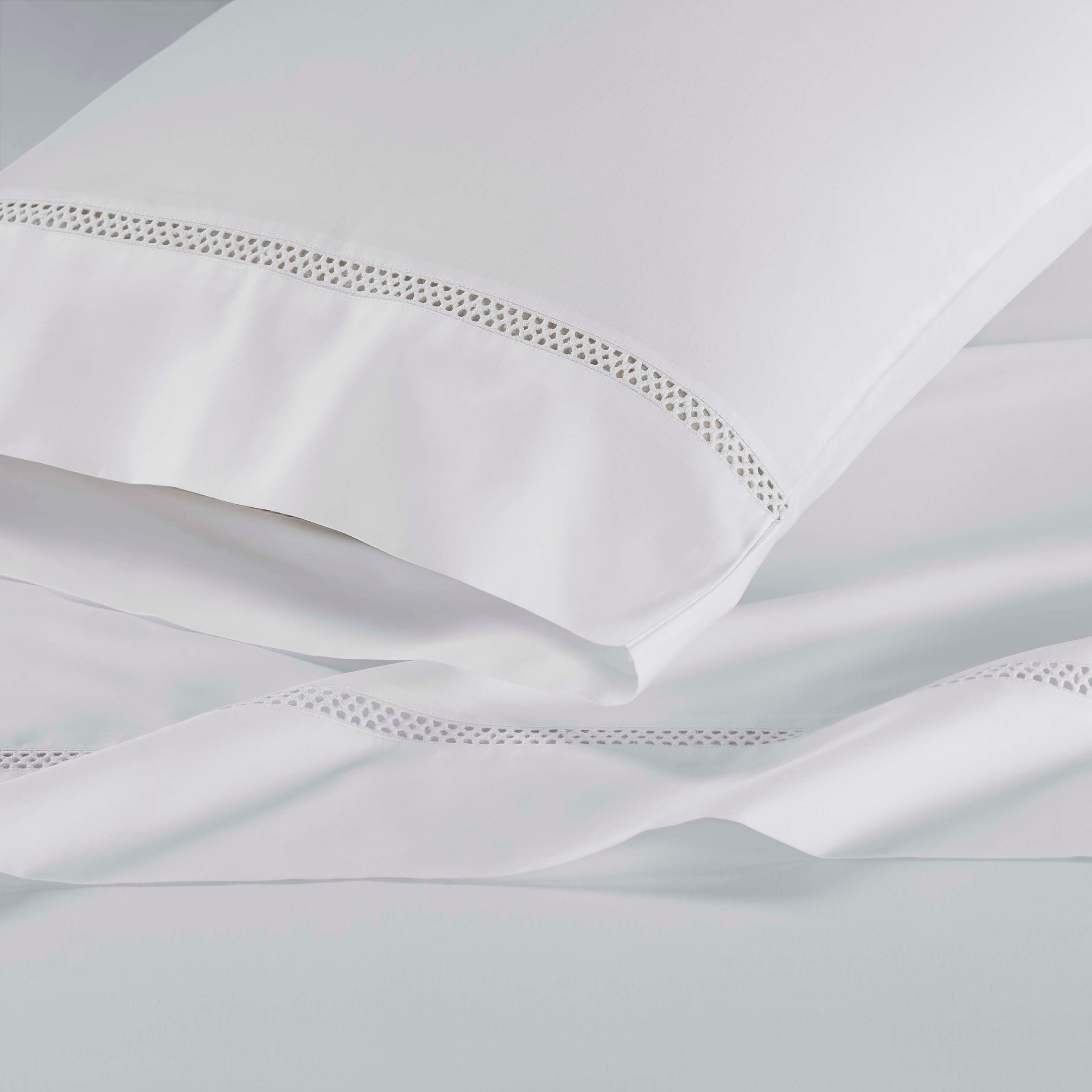 Premium Riverton Cotton Cross Stitch Embroidered Deep Pocket Bed Sheet Set - Queen Size 4-Piece Set with Pillowcases - Soft & Breathable for All-Season Comfort - Perfect for Master Bedroom, Guest Room or Dorm