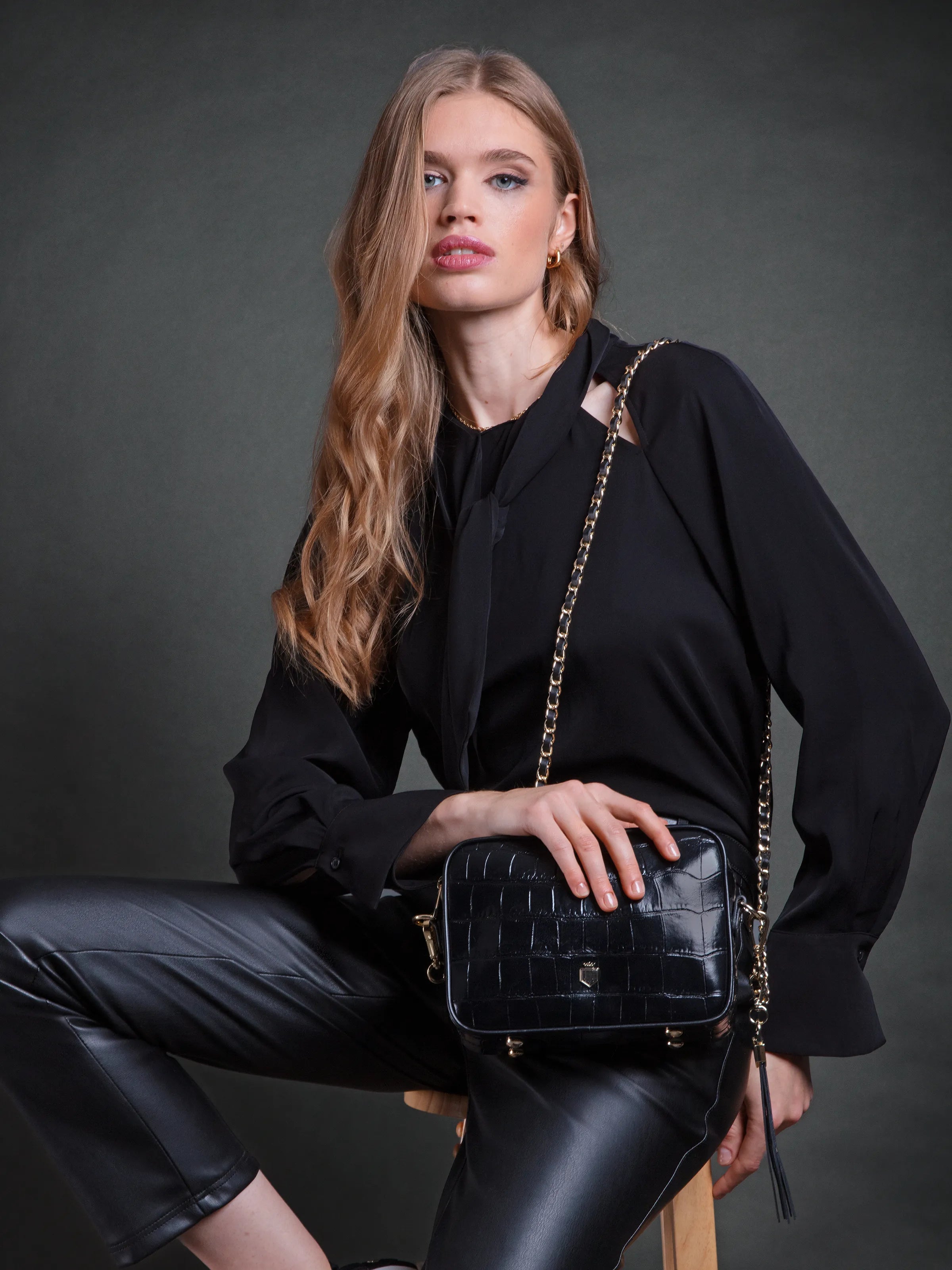 Finsbury Black Crocodile Leather Handbag - Stylish Women's Purse for Work, Travel & Evening Events | Luxury Designer Shoulder Bag