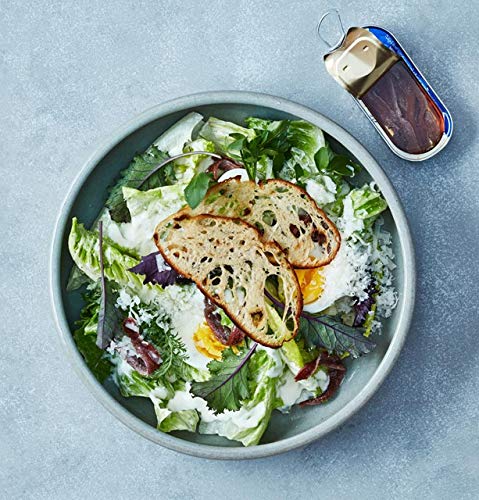 Hellmann's Classic Caesar Salad Dressing - Gluten Free, No Artificial Flavors or Colors, 32 Fl Oz (Pack of 6) | Perfect for Salads, Sandwiches, and Meal Prep | Healthy & Natural Ingredients