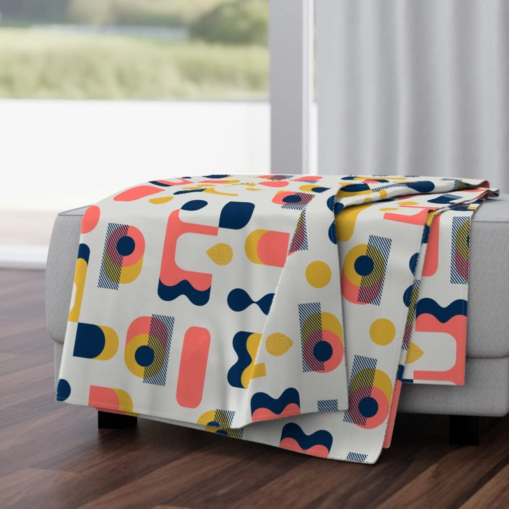 Bauhaus Memphis Geometric Throw Blanket 50x70 Inches - Soft Plush Minky Coral Print with Retro Abstract Squares & Circles Design - Perfect for Sofa, Bed & Cozy Home Decor