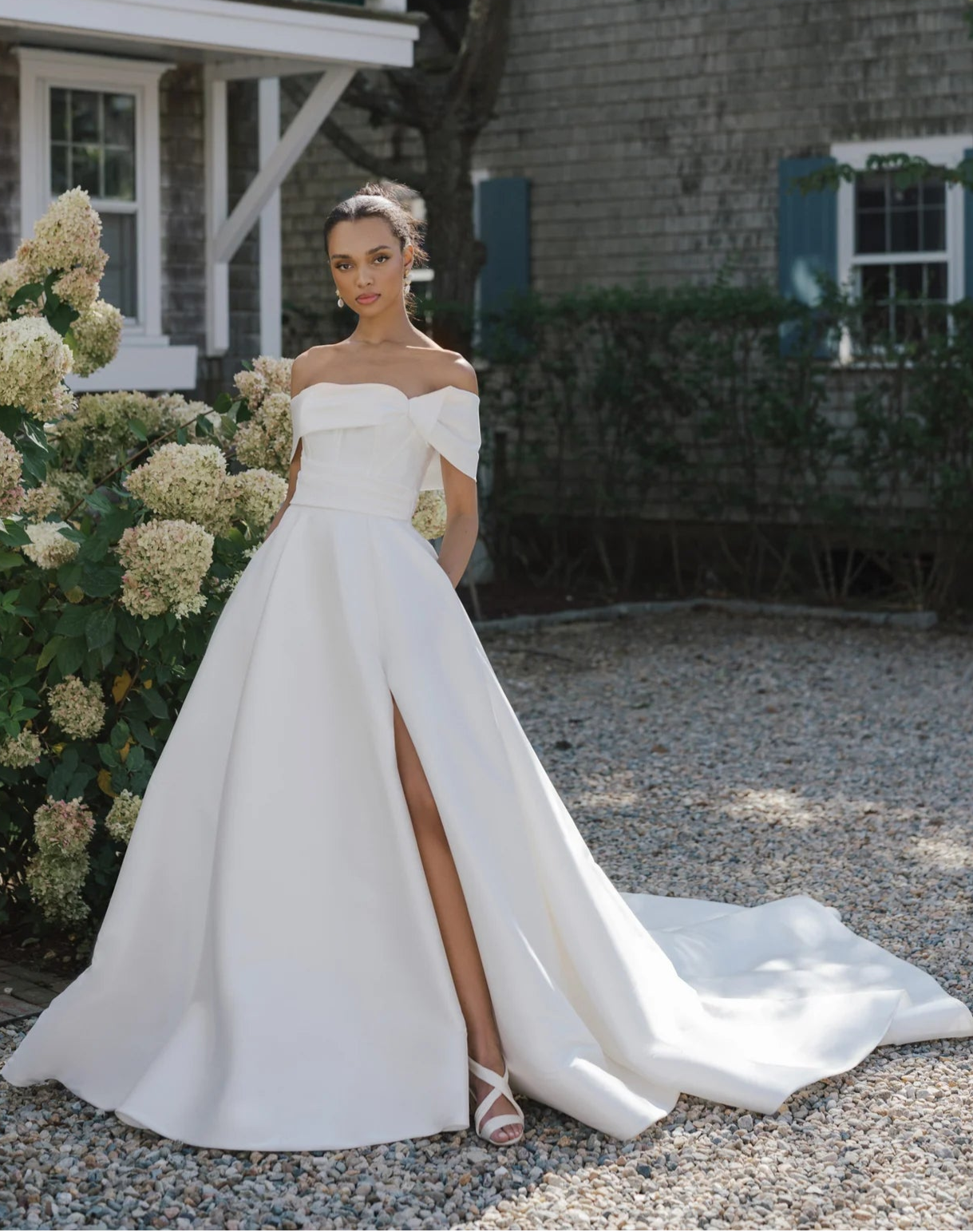 Blue Willow by Anne Barge Warren Wedding Dress - Size 12 | Elegant A-Line Gown for Bridal Ceremony & Formal Events