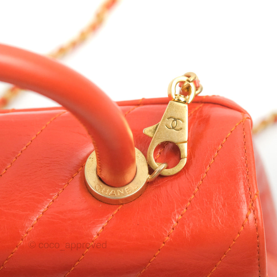 Chanel Chevron Small Coco Handle Bag in Dark Orange Shiny Aged Calfskin with Aged Gold Hardware - Perfect for Evening Events & Luxury Fashion Accessories