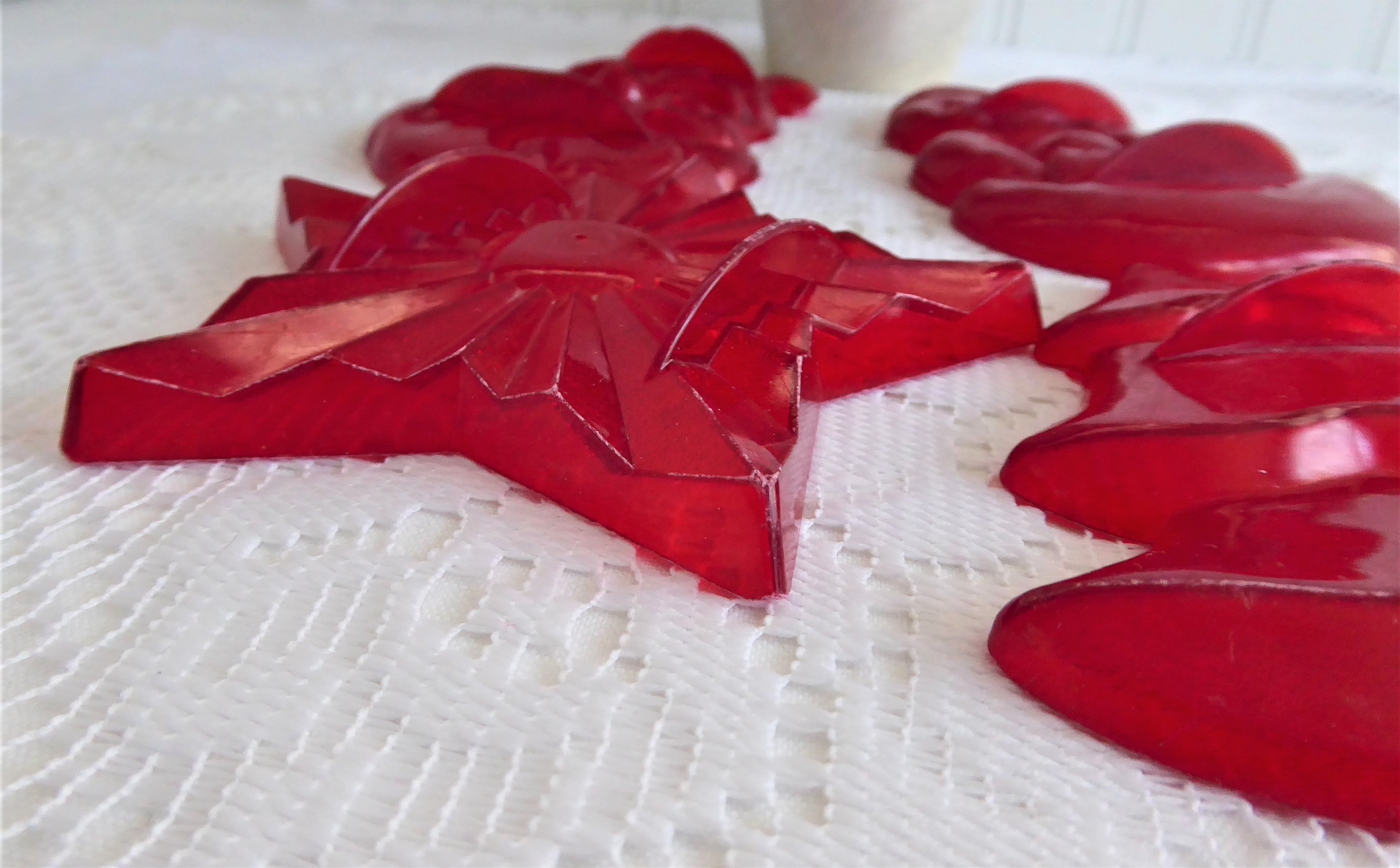 Vintage 1950s Christmas Cookie Cutters Set - Santa, Star, Tree, Snowman - 4-Piece Red Plastic Cookie Cutter Kit for Holiday Baking | Perfect for Christmas Cookies, DIY Gifts & Festive Baking Parties