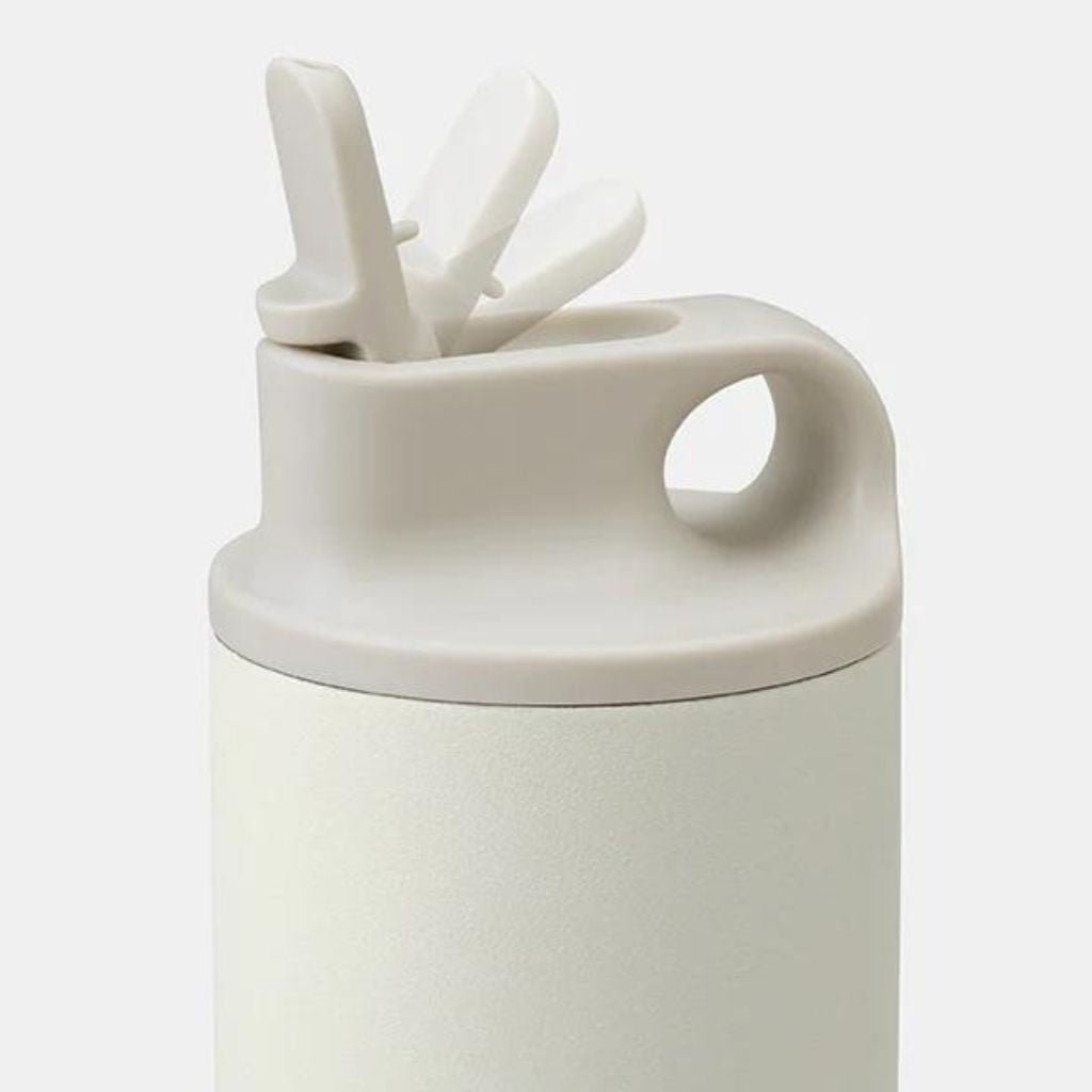 Kinto Active Tumbler 800ml - Insulated Stainless Steel Sports Water Bottle for Gym, Hiking & Travel - Leakproof, BPA-Free, Keeps Drinks Hot/Cold - White