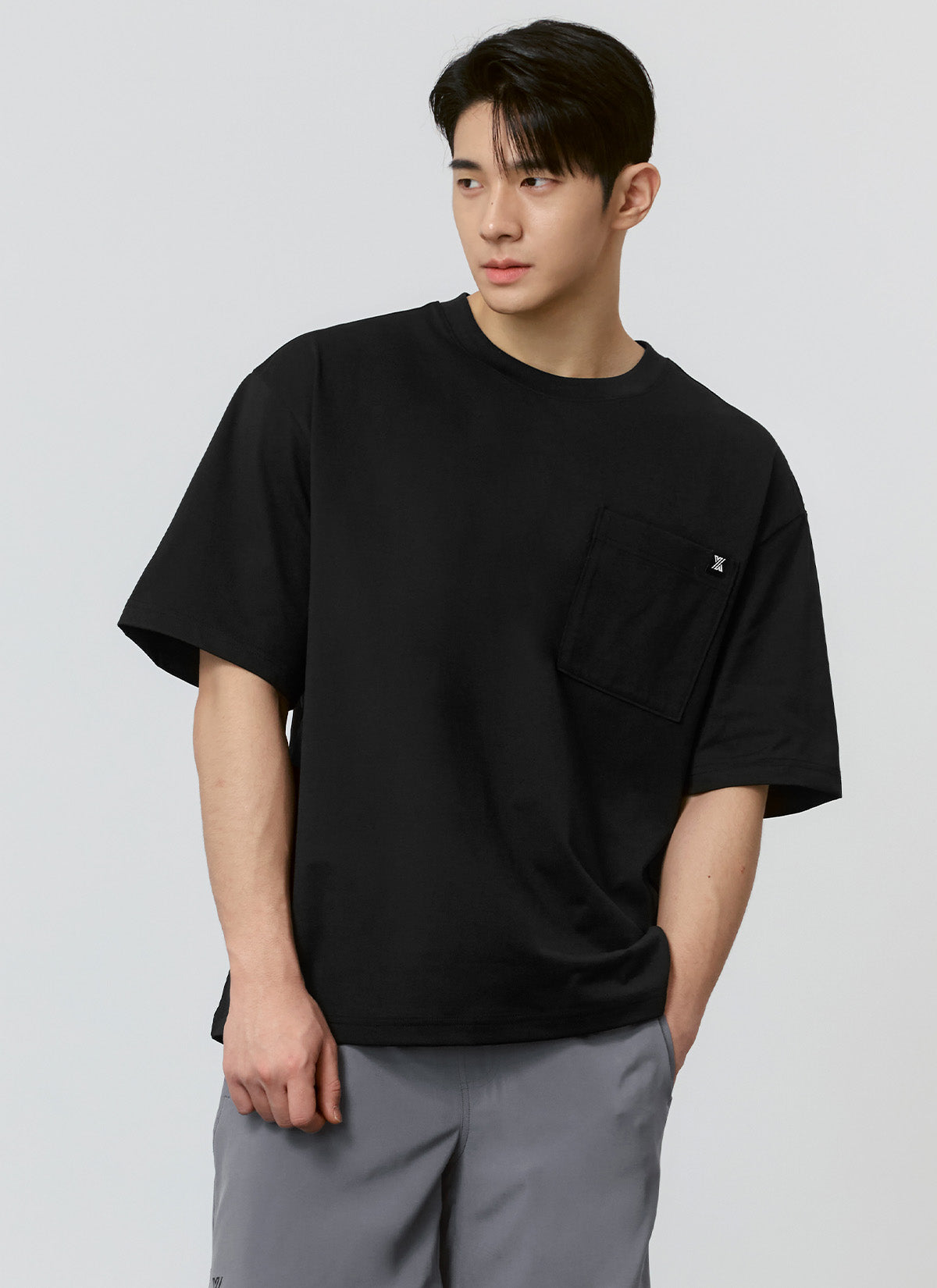 Cool Breeze Oversized Pocket Short Sleeve T-Shirt for Men - Casual Summer Comfort Wear for Beach, Travel & Lounge