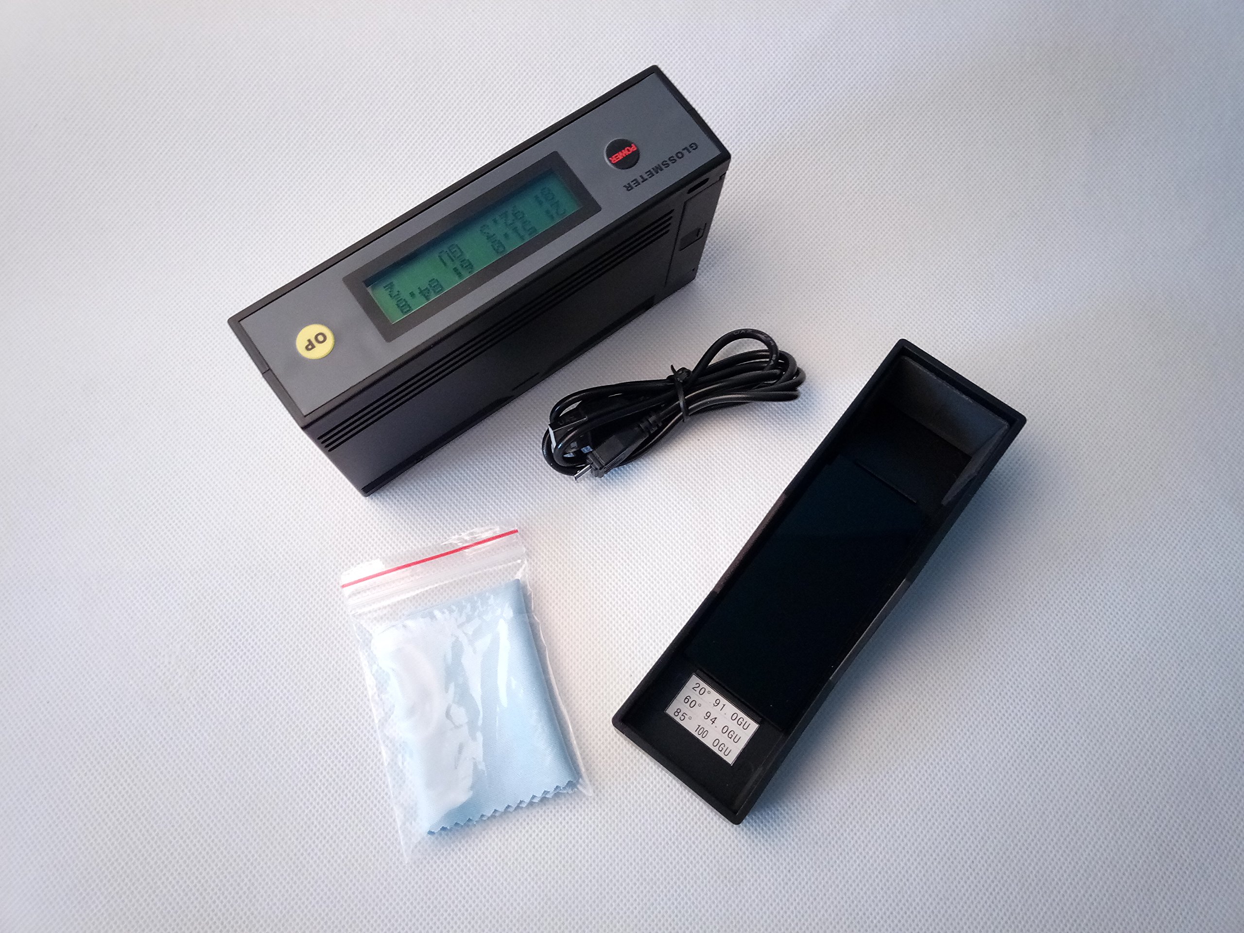 ETB-0833 Gloss Meter 20˚ 60˚ 85˚ Self-Calibrating Gloss Tester with 0-200GU Range - Perfect for Paint, Plastic, Metal & Automotive Surface Quality Testing