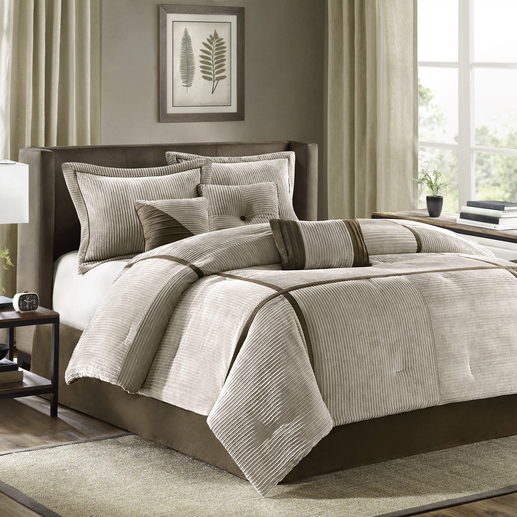 Madison Park 7-Piece King Comforter Set - All-Season Cozy Casual Blocks Design, Includes Matching Bed Skirt & Decorative Pillows, 104