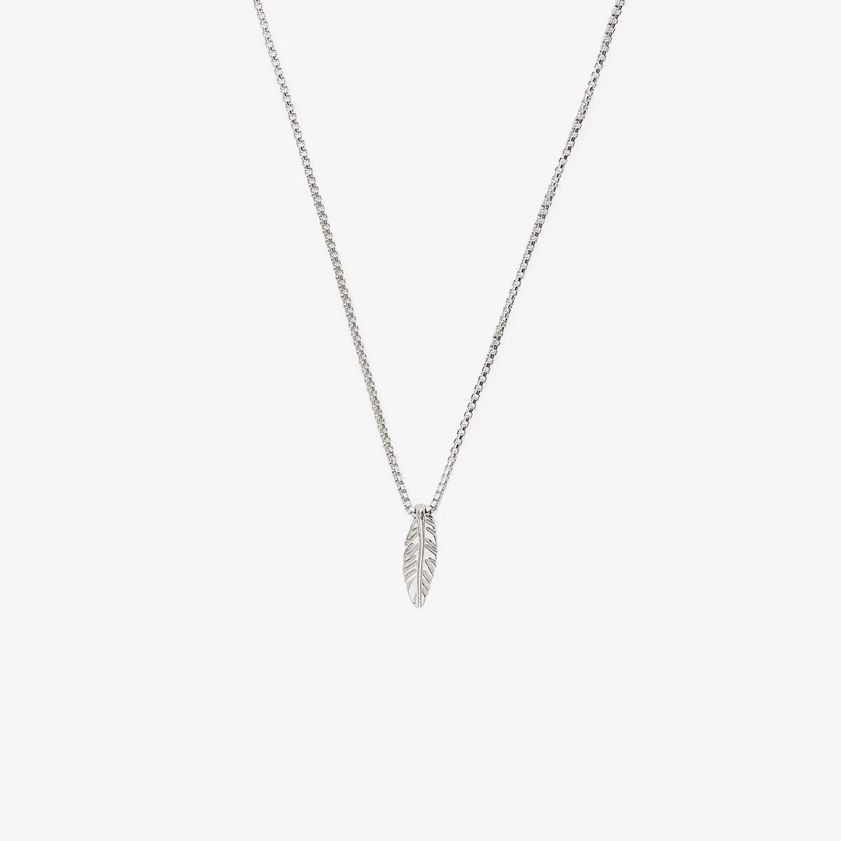 Elegant Feather Necklace for Women - Boho Chic Jewelry for Casual & Party Wear - Perfect for Festivals, Weddings & Everyday Fashion