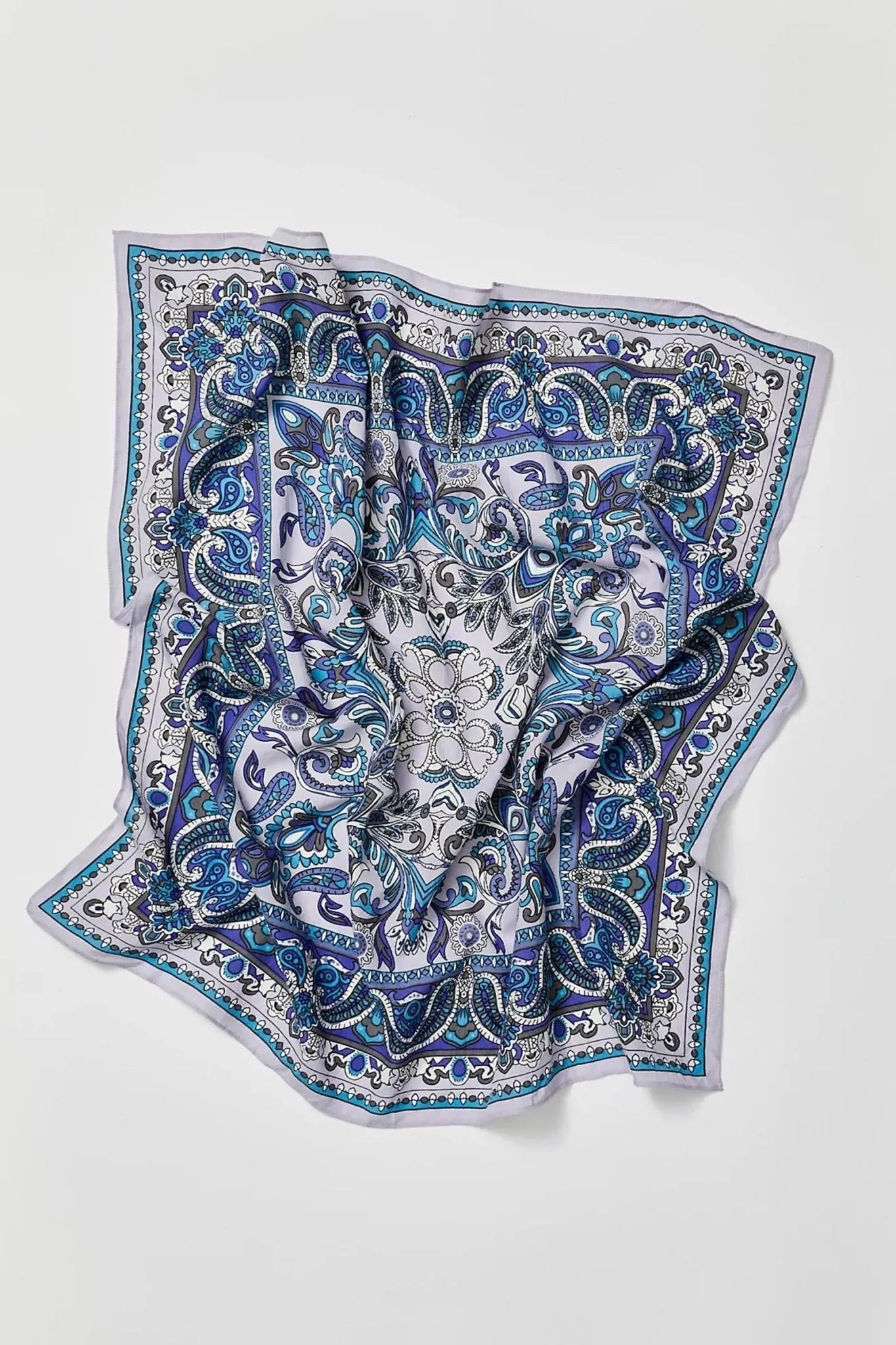 Stylish Paisley Print Bandana - Soft Cotton Fashion Scarf for Men & Women - Perfect for Outdoor Activities, Music Festivals, and Casual Wear
