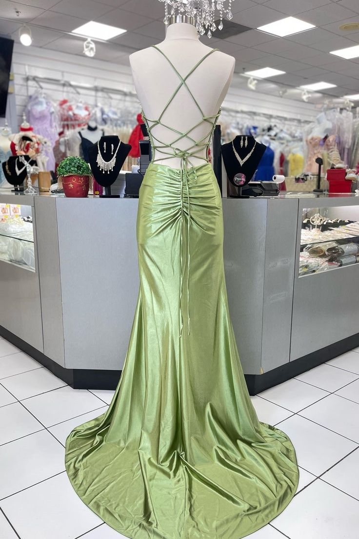 Elegant Green Mermaid Long Prom Dress with High Slit - Formal Evening Gown J4939 for Homecoming, Wedding Guest & Special Occasions