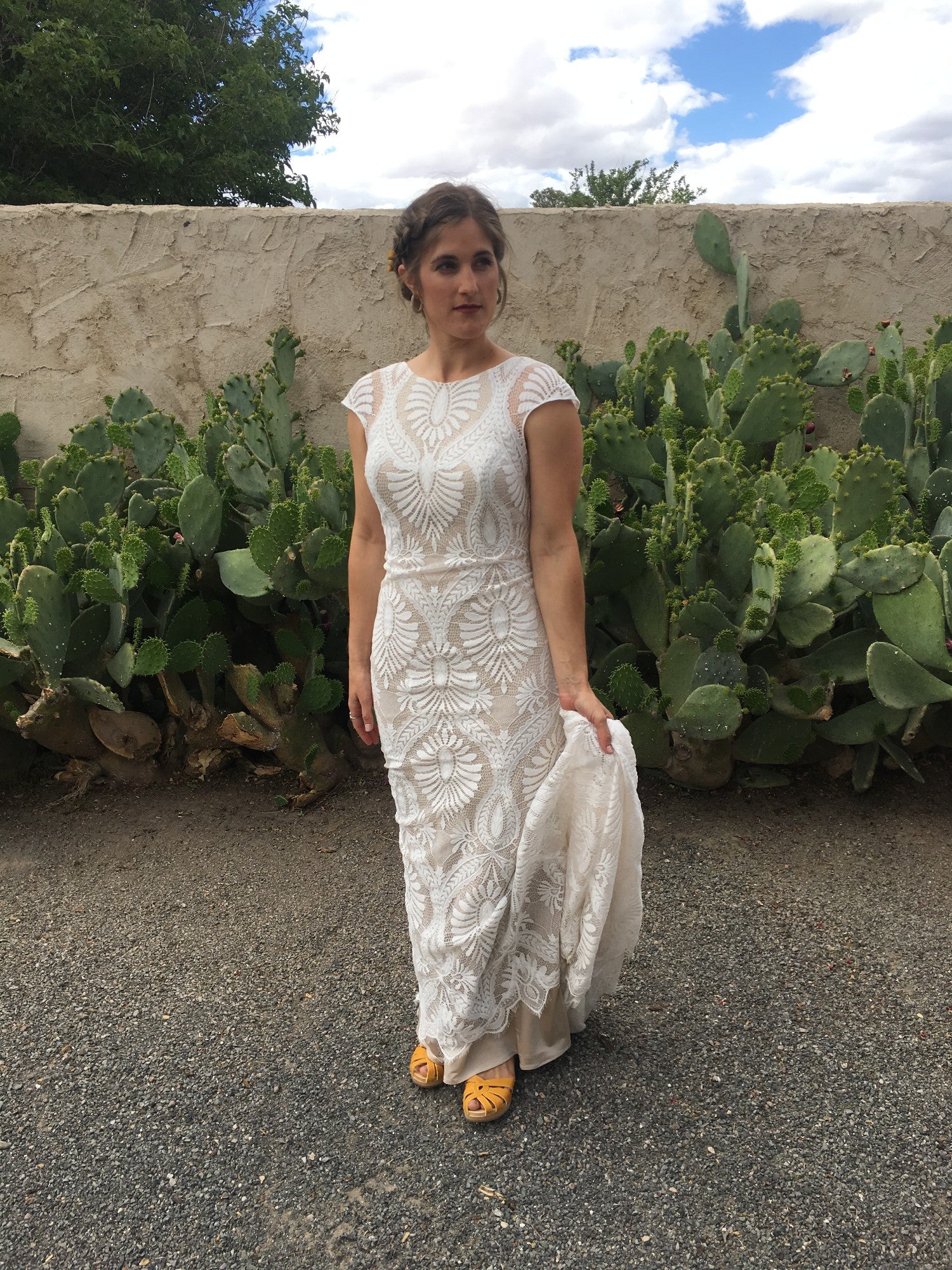 BHLDN Ludlow Wedding Gown - Elegant Lace Bridal Dress for Bride, Perfect for Church Ceremony & Outdoor Wedding Photos
