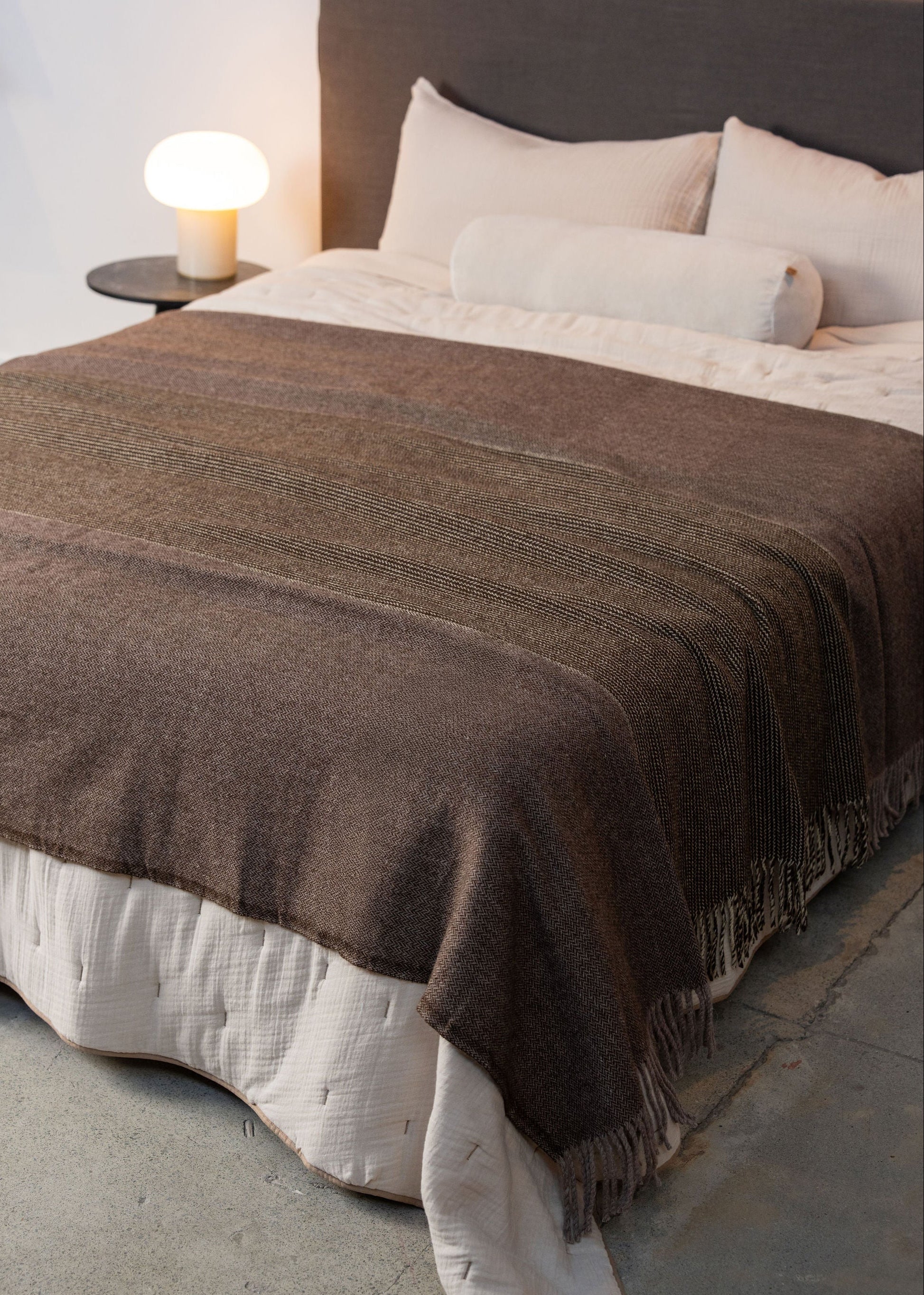 Premium Zêzere Wool Bed Cover - Soft & Warm Brown Blanket for Winter - Cozy Home Decor & Bedroom Essentials for Cold Nights