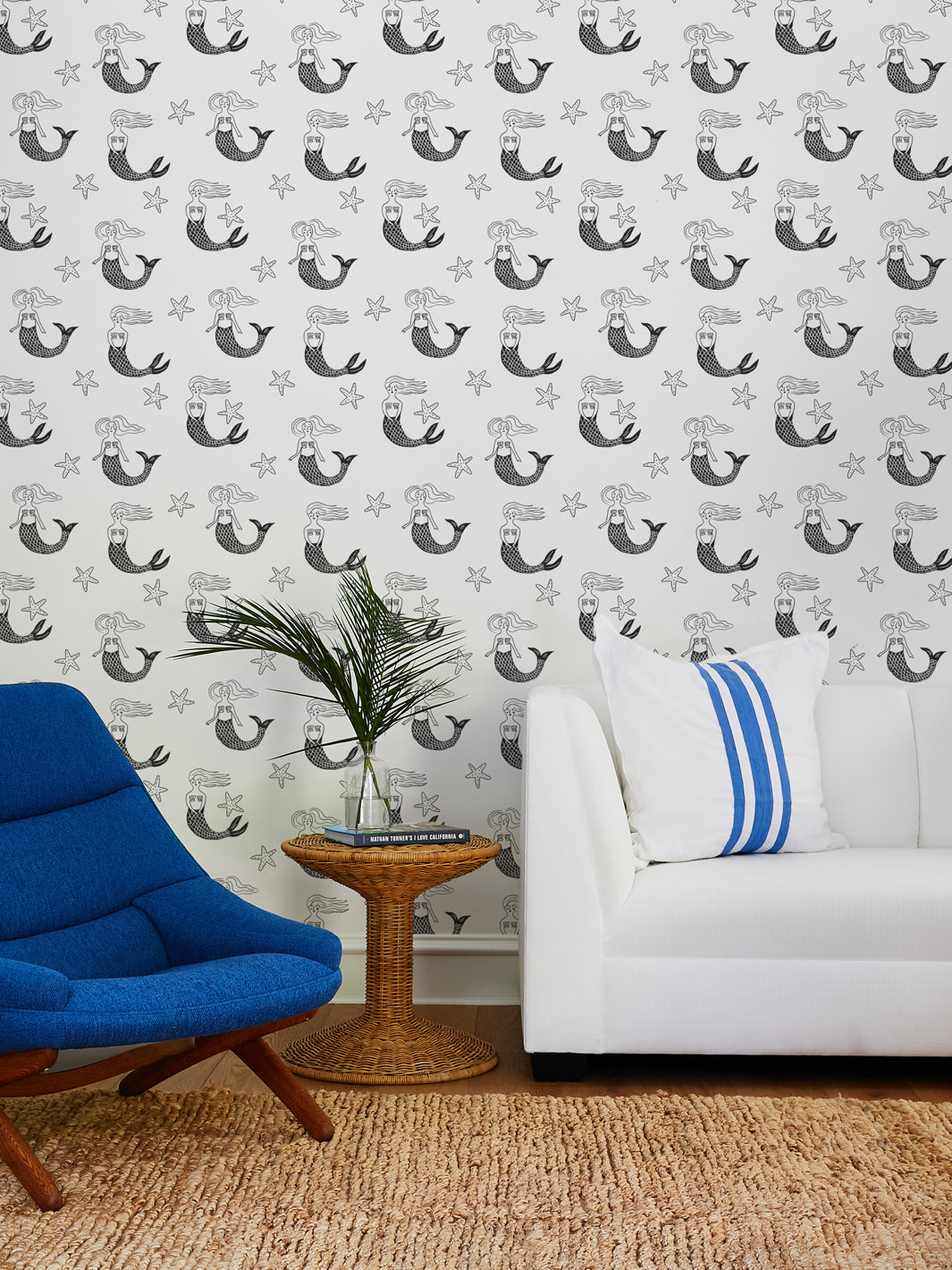 Tea Collection 'Mermaid' Black Wallpaper - Elegant Peel & Stick Wallpaper for Bedroom, Nursery, or Home Decor