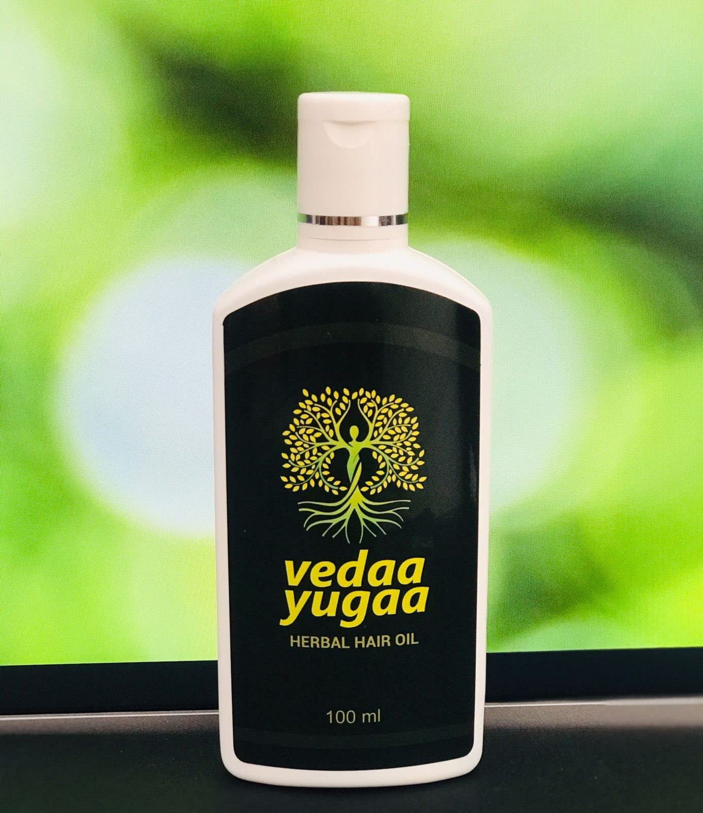 Vedaa Yugaa Herbal Hair Oil 100ml - Natural Hair Growth Treatment for Dry, Damaged Hair - Promotes Thickness & Shine - Perfect for Daily Hair Care & Scalp Massage