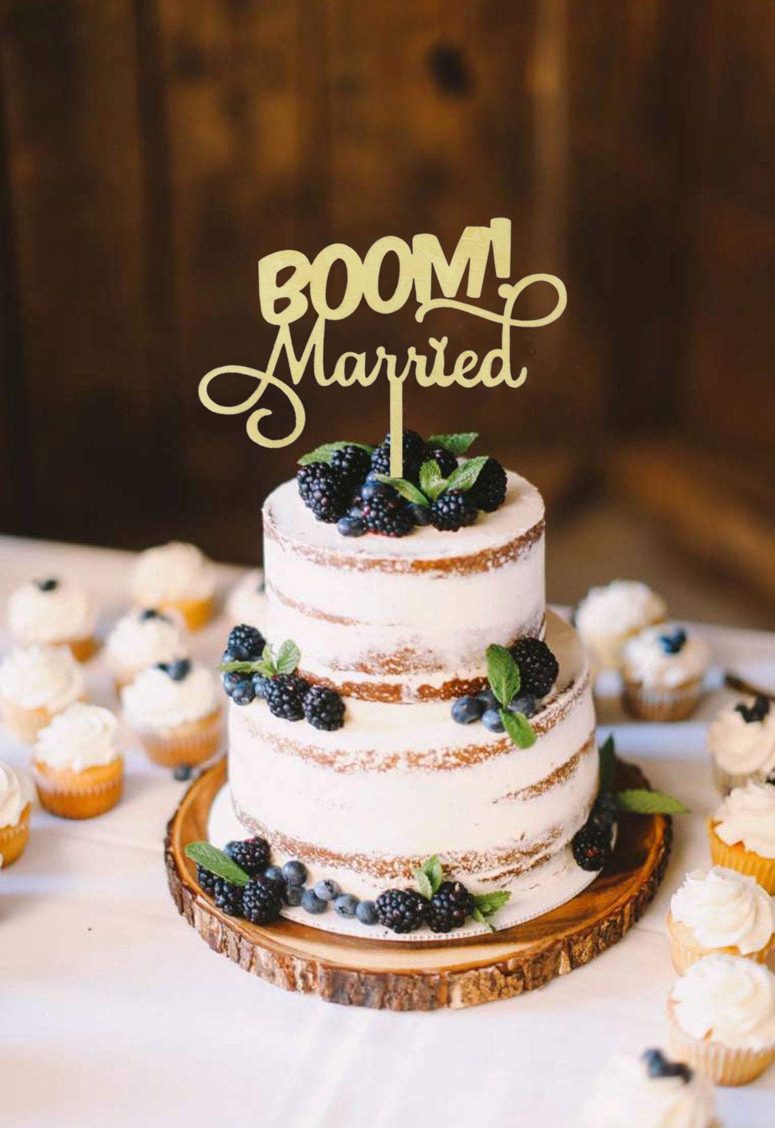 Funny Wooden Wedding Cake Topper - Quirky Nerdy Married Couple Cake Decor for Wedding, Anniversary & Engagement Celebrations