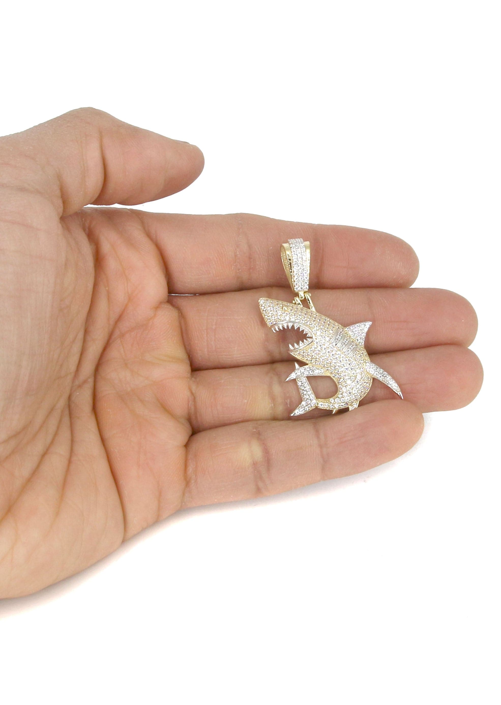 10K Yellow Gold Shark Necklace for Men & Women - 15.3 Grams Solid Gold Pendant - Perfect for Gifts, Beach Lovers & Jewelry Collectors