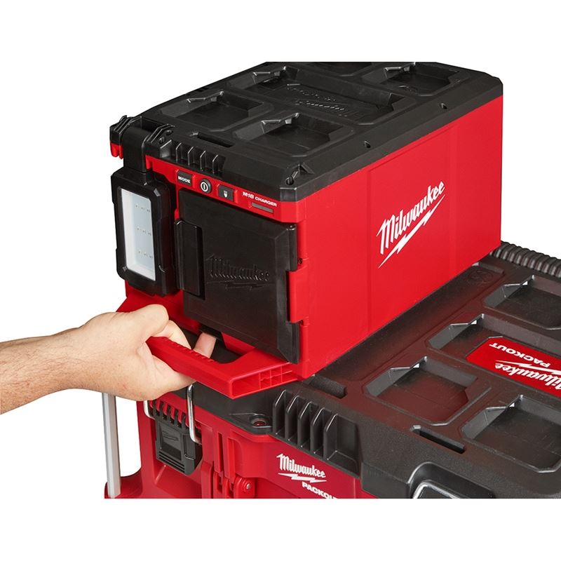 M18 18V Lithium-Ion Cordless PACKOUT Light & Charger (Tool Only) - Ideal for Construction Sites, Workshops, and DIY Projects