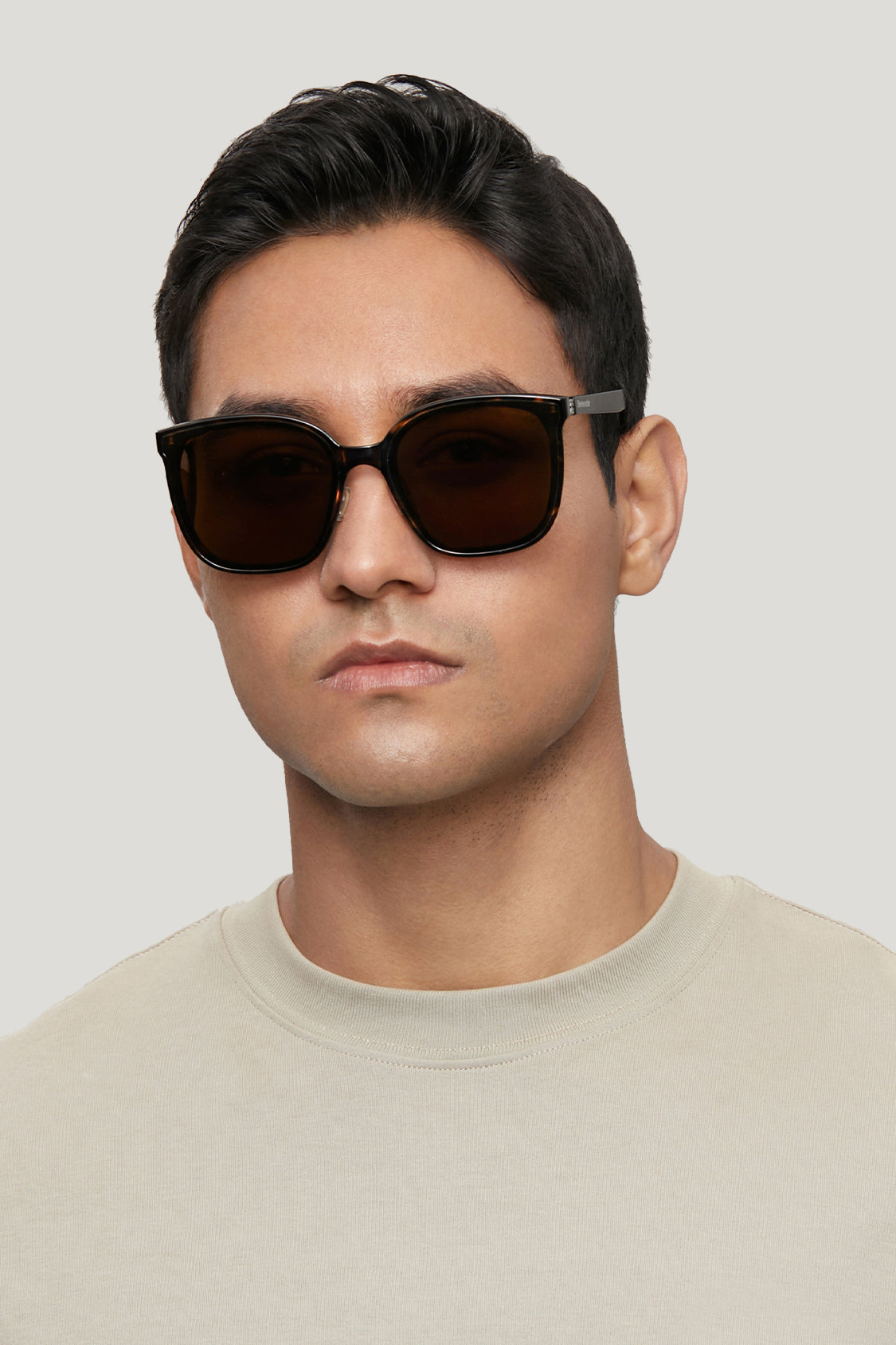 Polarized Folding Sunglasses for Men Women - UV Protection, Lightweight & Durable - Perfect for Driving, Fishing, and Outdoor Activities