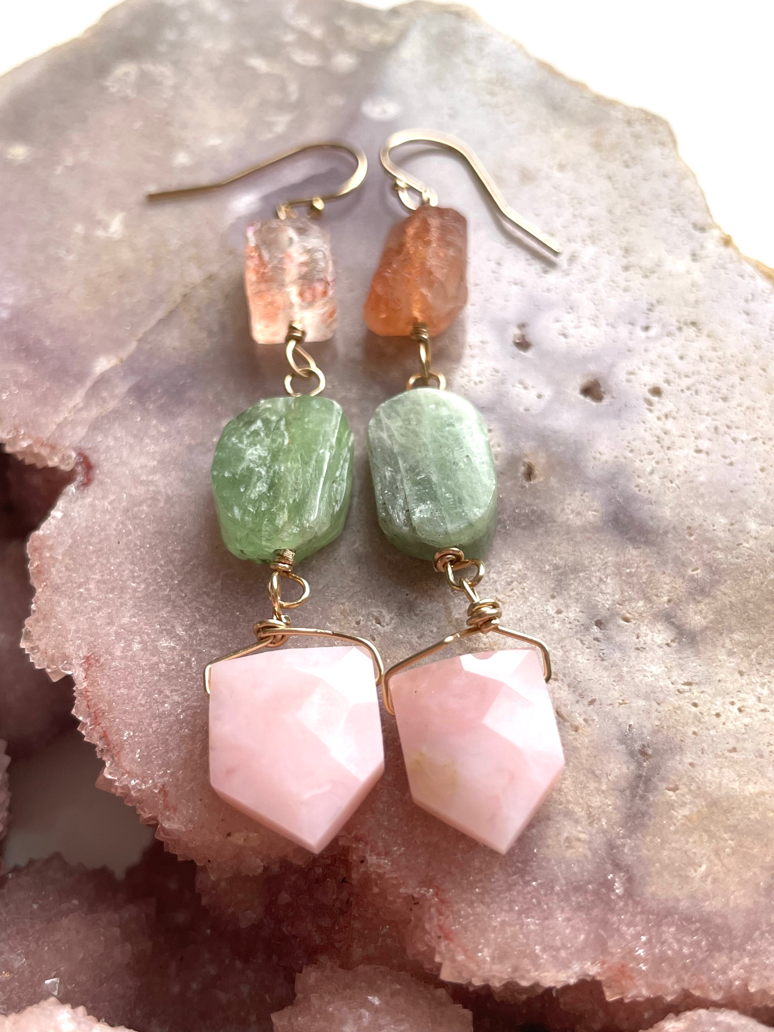 Natural Raw Crystal Dangle Earrings for Women - Boho Chic Handmade Gemstone Jewelry - Perfect for Parties, Weddings & Everyday Wear