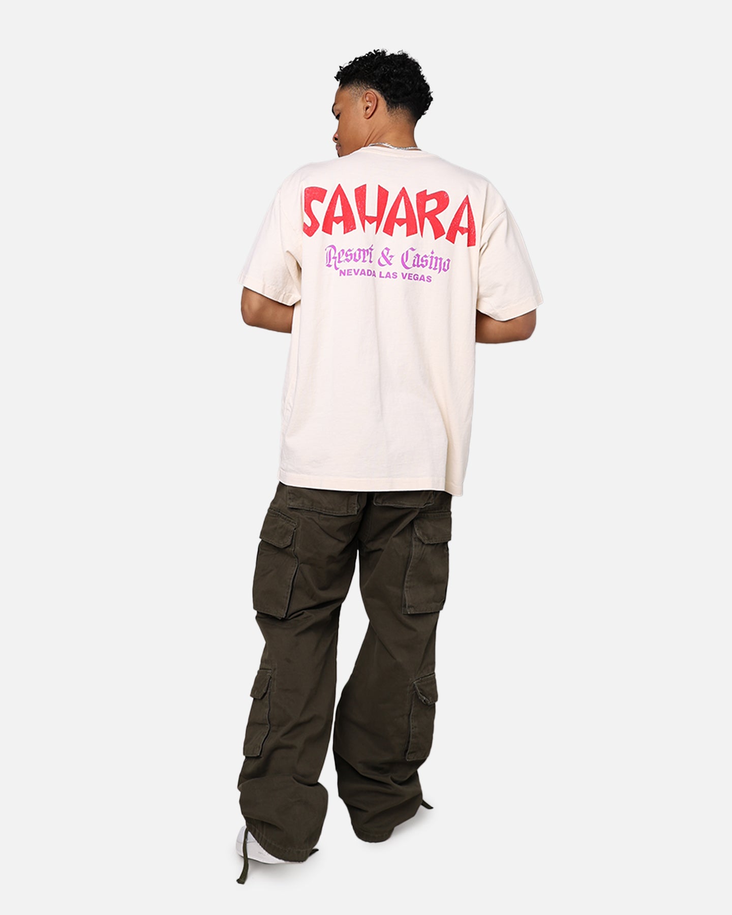 Vintage Sahara Casino T-Shirt - Retro American Thrift Style White Cotton Tee for Men & Women | Perfect for Casual Wear, Parties, and Vintage Lovers