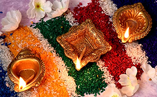 Handmade Brass Peacock Figurine Oil Lamp - 6 Inch Traditional Indian Diya for Puja Rituals, Kerala Temple Decor & Home Meditation Altar - Ancient Pital Deepak SNP-204