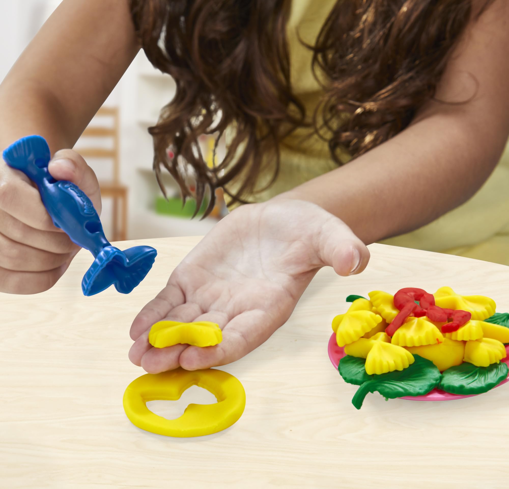 Play-Doh Pasta Dinner Playset - 35+ Realistic Kitchen Toys & Accessories for Kids Ages 3+ | Pretend Play Kitchen Set for Boys & Girls | Perfect for Role-Playing, Birthday Gifts & Preschool Learning Activities