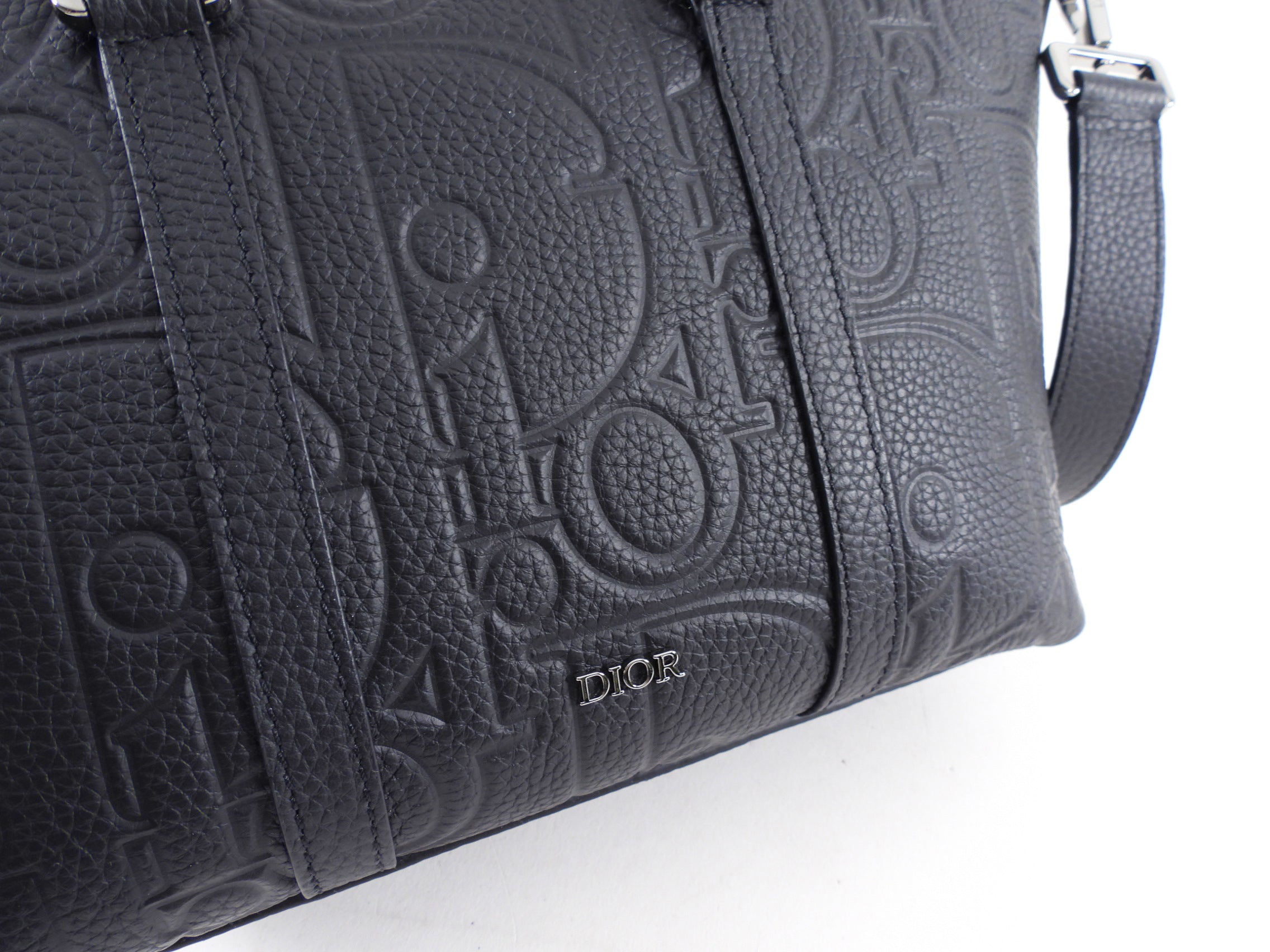 Christian Dior Black Gravity Leather Weekender 25 Bag - Luxury Travel Bag for Women, Perfect for Weekend Getaways & Business Trips