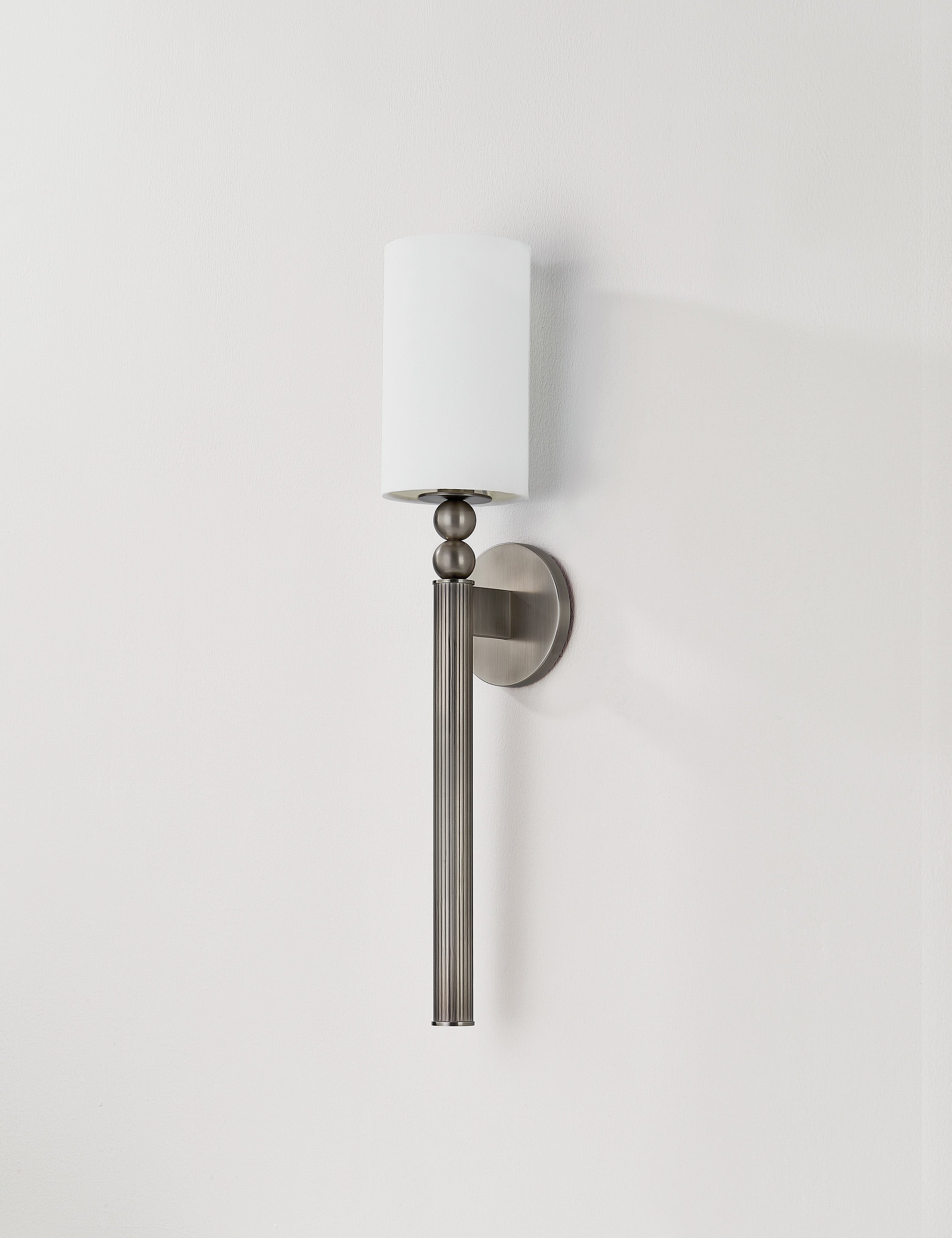 Bergier Wall Sconce Light Fixture - Modern LED Wall Light for Bedroom, Living Room, Hallway - Dimmable Indoor Lighting for Home Decor