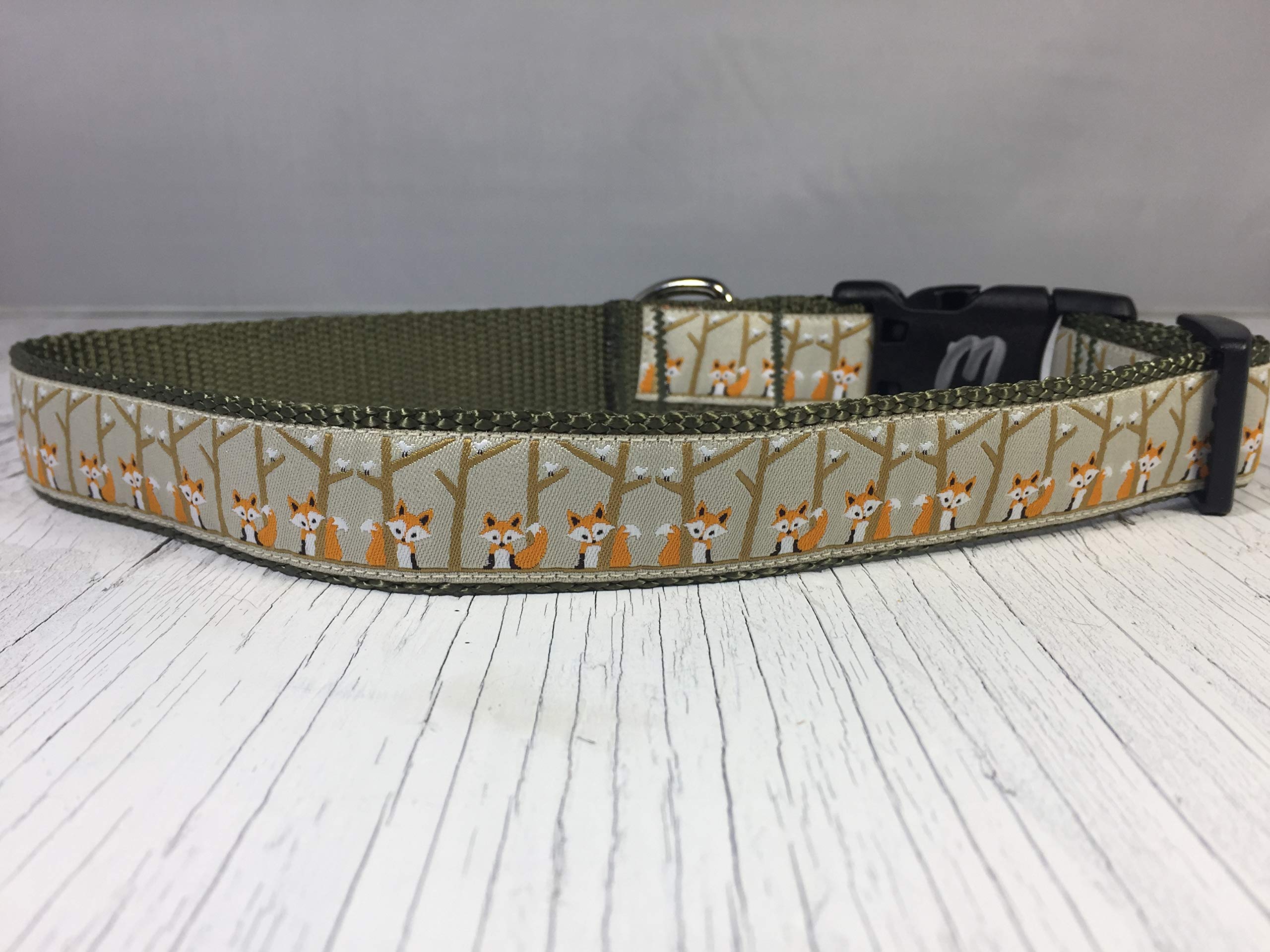 Red Fox in Trees Dog Collar - Adjustable Pet Collar with D-Ring for Leash, Durable Nylon Dog Collars for Small Medium Large Dogs - Perfect for Hiking, Walking & Outdoor Adventures