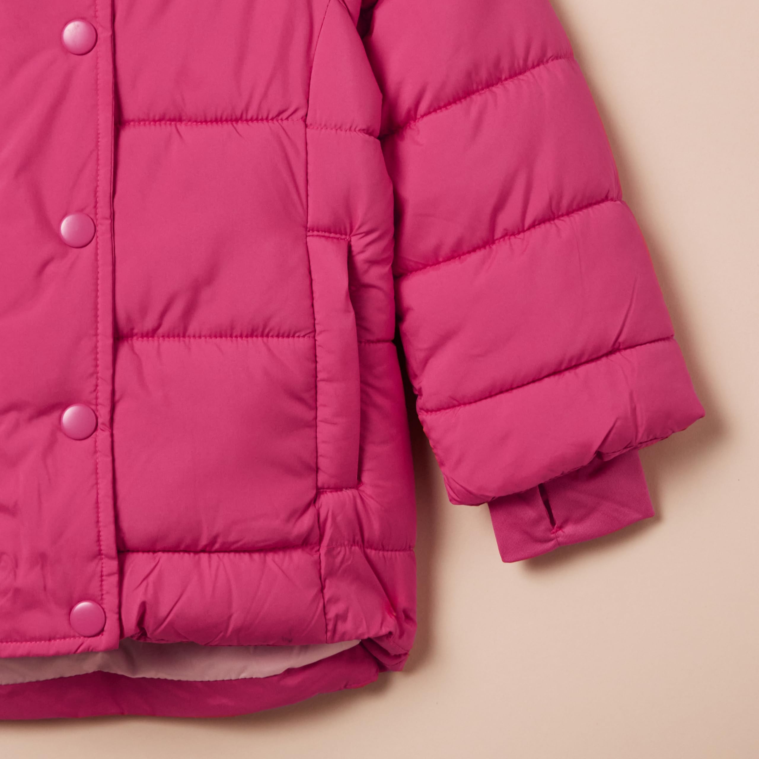Amazon Essentials Girls & Toddlers' Heavyweight Hooded Puffer Jacket - Warm Winter Coat for Kids Outdoor Play, Snow Day & School Activities