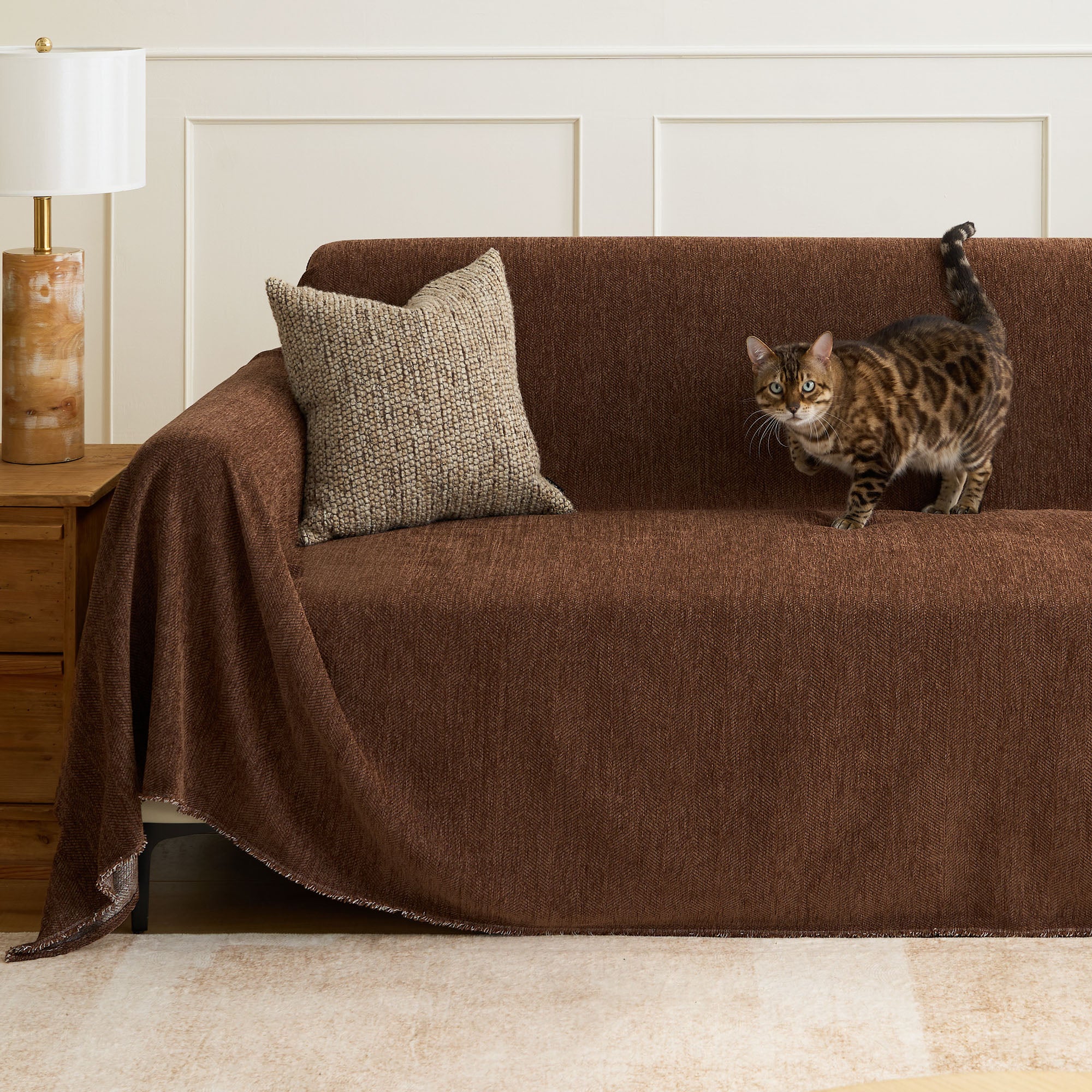 Durable Pet-Friendly Herringbone Sofa Cover - Waterproof & Non-Slip Couch Protector for Dogs & Cats - Perfect for Living Room, Bedroom, and Family Gatherings