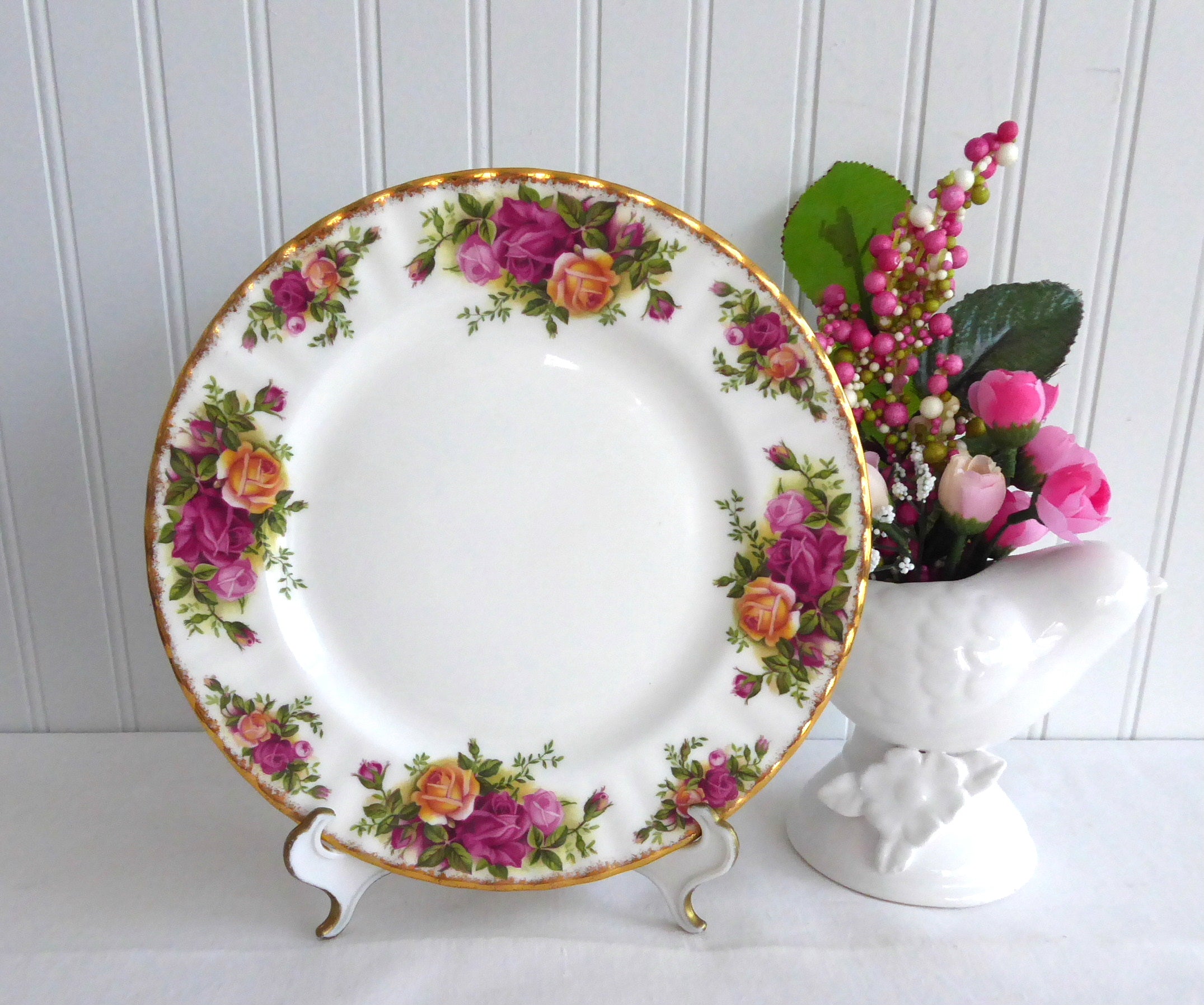 Royal Albert Old Country Roses Salad Plate - Made in England (1974-1992) | Vintage Floral Tea Plate for Afternoon Tea, Bridal Shower & Elegant Dining