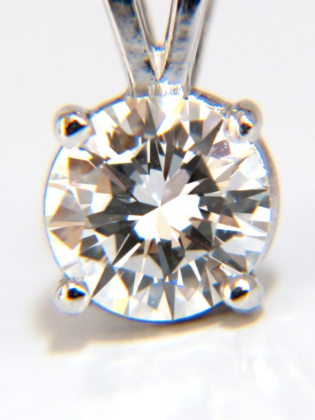 0.70CT GIA Certified E/VS1 Solitaire Diamond Pendant in 14K White Gold - Elegant Necklace for Weddings, Anniversaries & Special Occasions