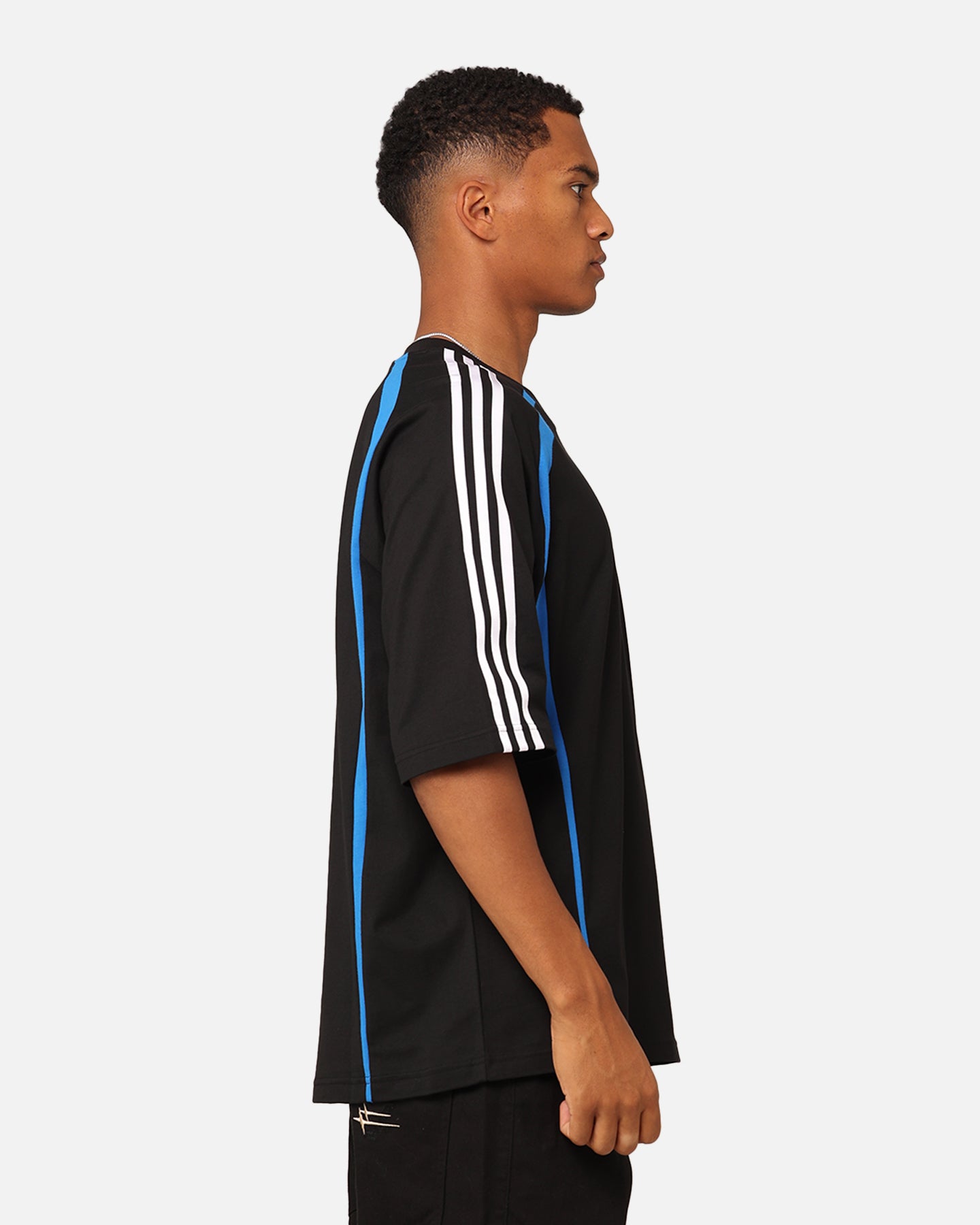 Adidas Oversized Black T-Shirt for Men & Women | Comfortable Cotton Streetwear Tee | Perfect for Casual Wear, Gym & Everyday Outfits