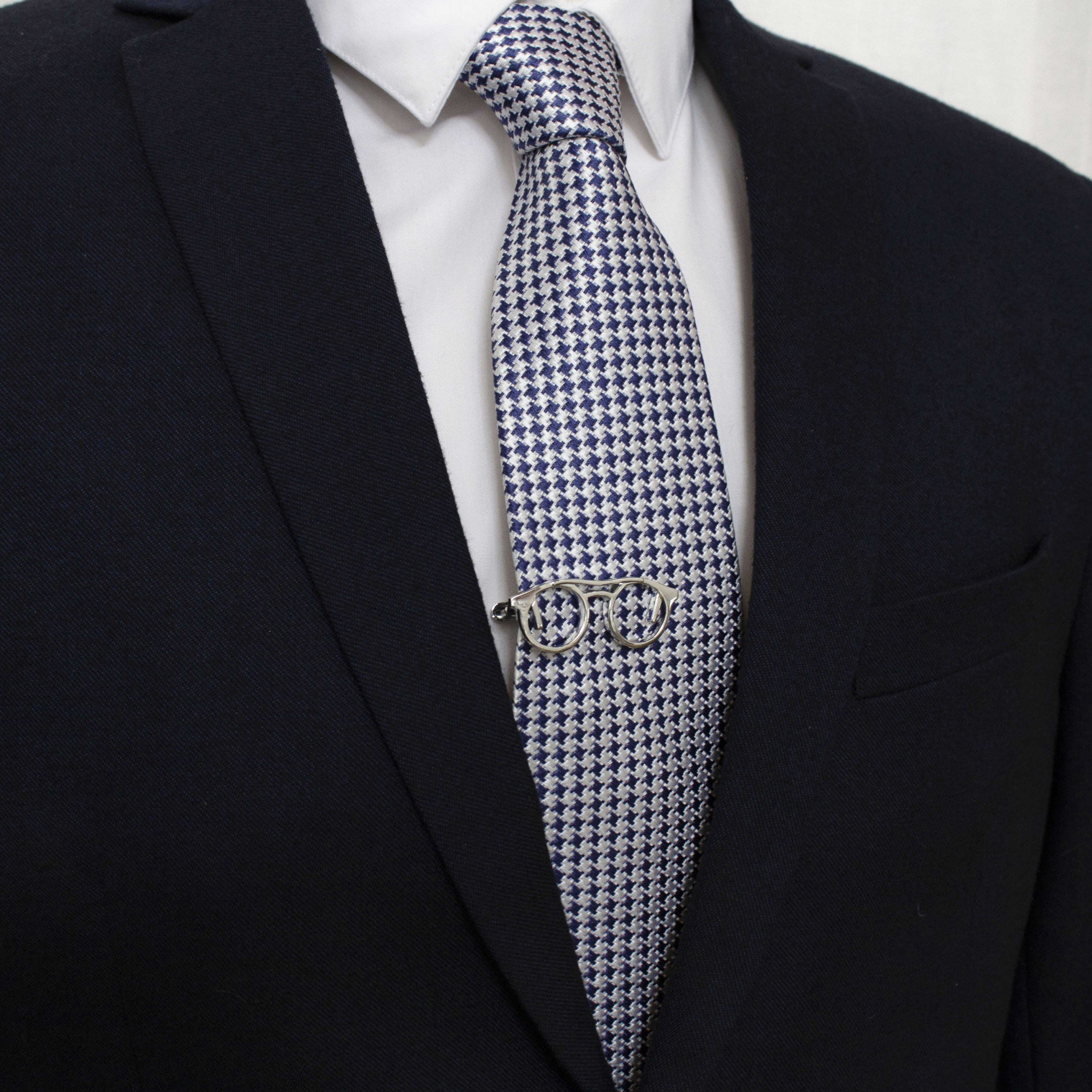 Best Hockey Stick Tie Bar for Secure Stick Storage – Perfect for Hockey Players & Coaches – Ideal for Locker Rooms & Equipment Bags