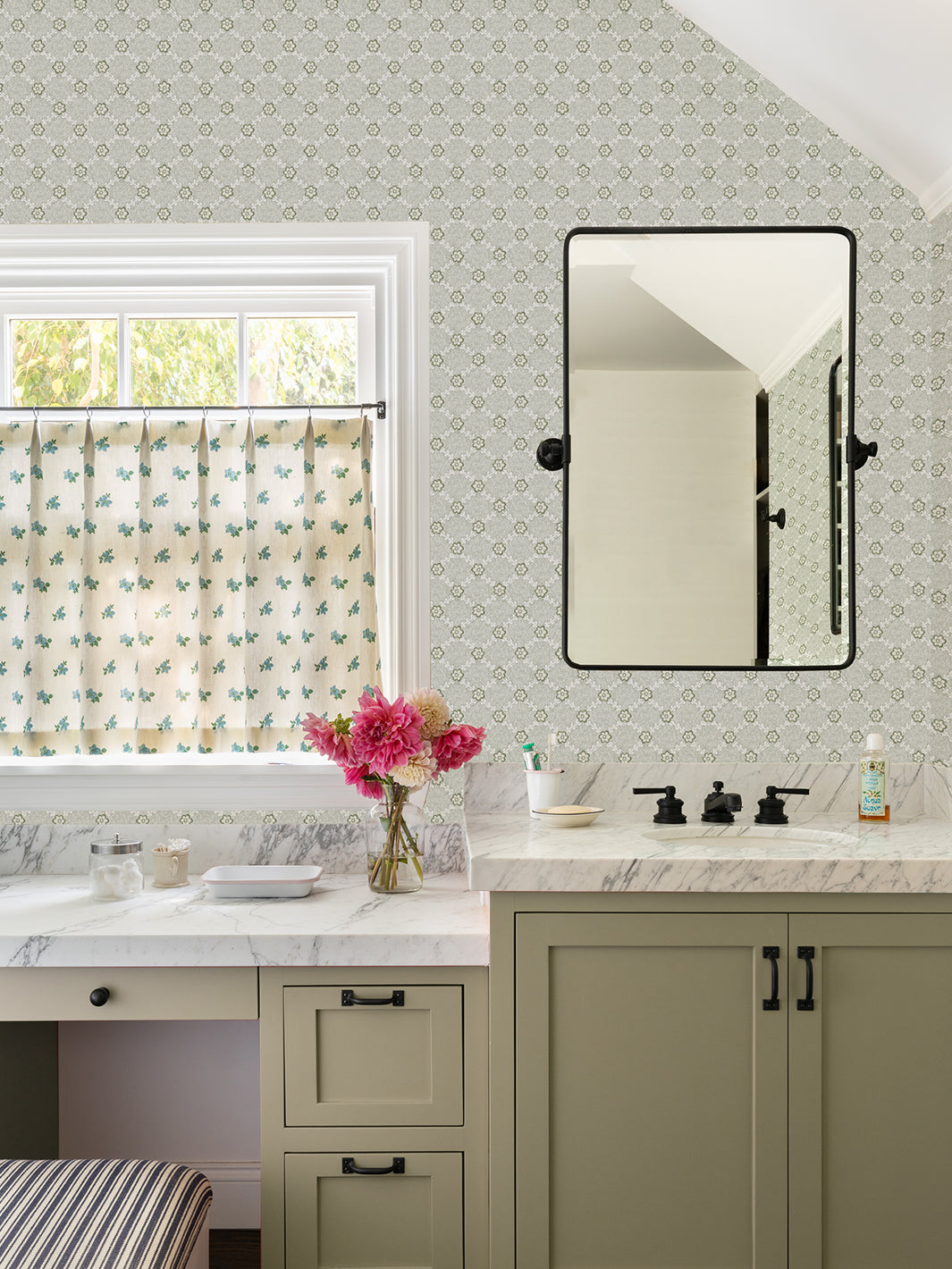 Nathan Turner 'Lucia' Green Wallpaper – Premium Peel & Stick Wallpaper for Living Room, Bedroom, and Home Decor