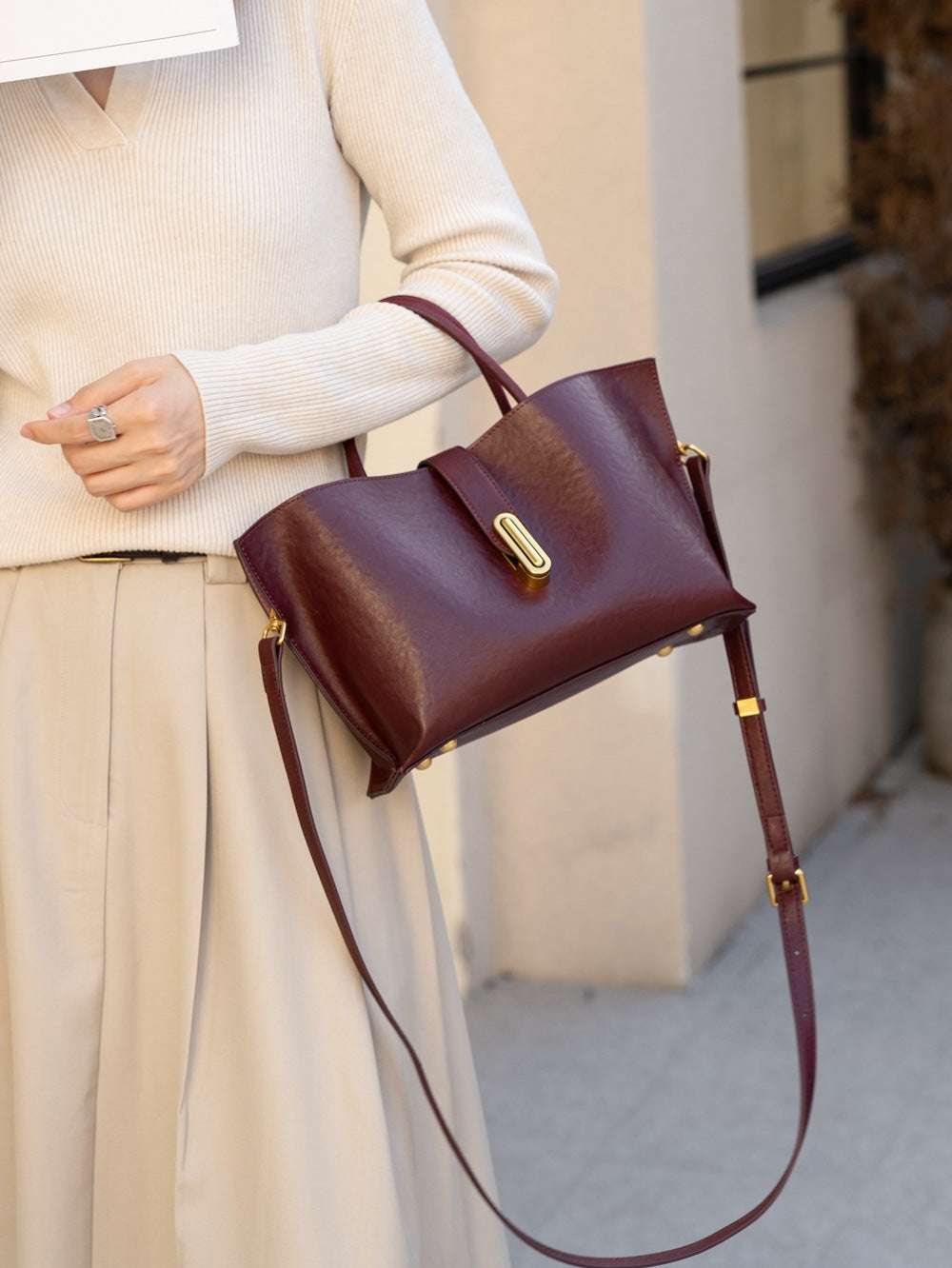 Stylish Genuine Leather Handbag for Women - Trendy Crossbody & Shoulder Bag - Perfect for Work, Travel & Everyday Use