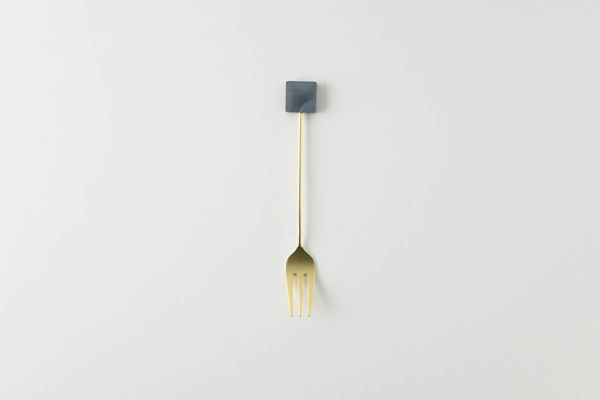 Premium Tsubamesanjo Matte Gold Cake Fork Set with Acrylic Display Block - 8-Piece Elegant Dessert Forks for Wedding, Party & Tea Time