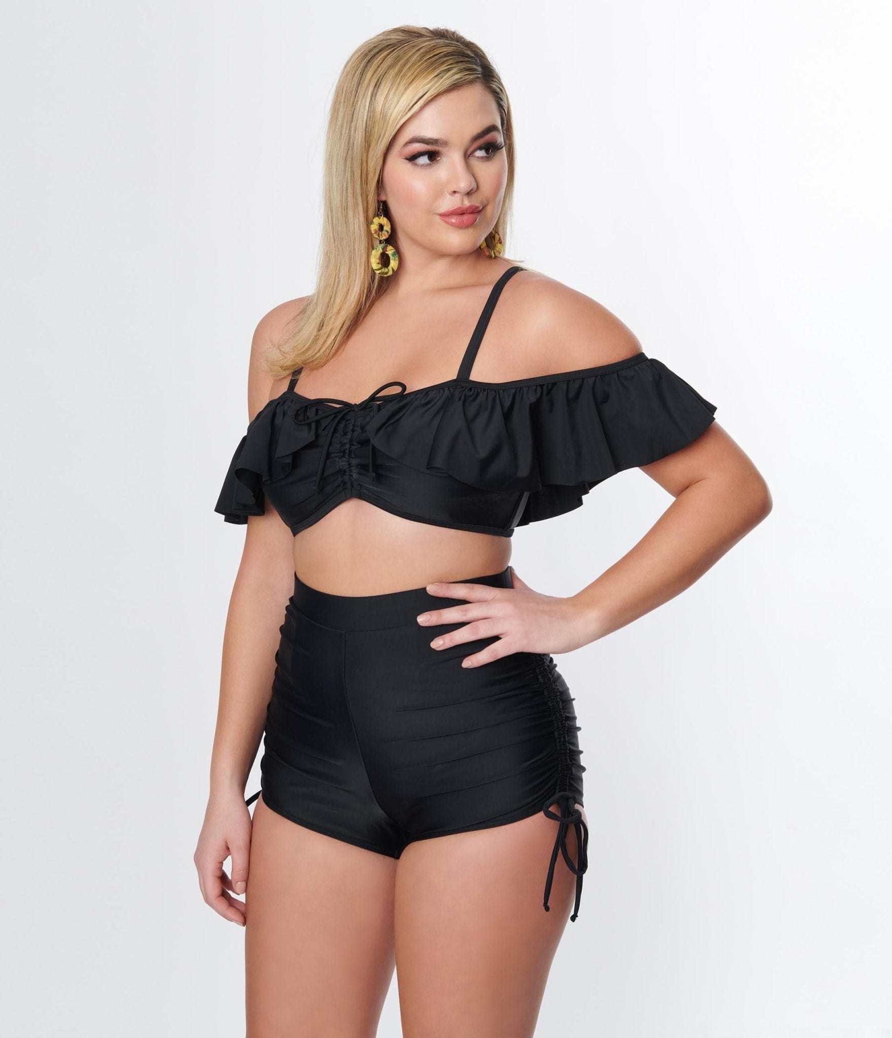 Vintage Black Swim Shorts with Pull Tie - Stylish & Comfortable for Beach, Pool & Summer Vacations