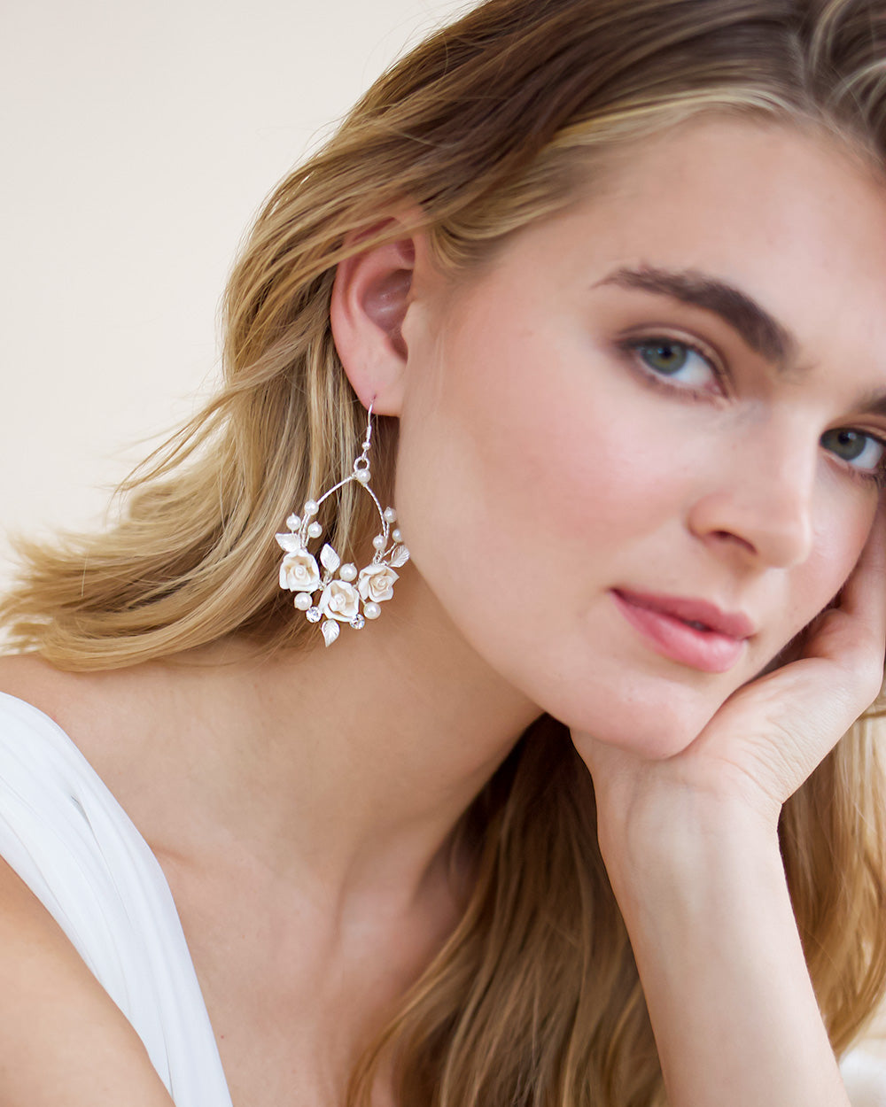 Stylish Rose Gold Hoop Earrings for Women - Trendy Dainty Hinged Huggie Hoops - Perfect for Everyday Wear, Parties & Gifts